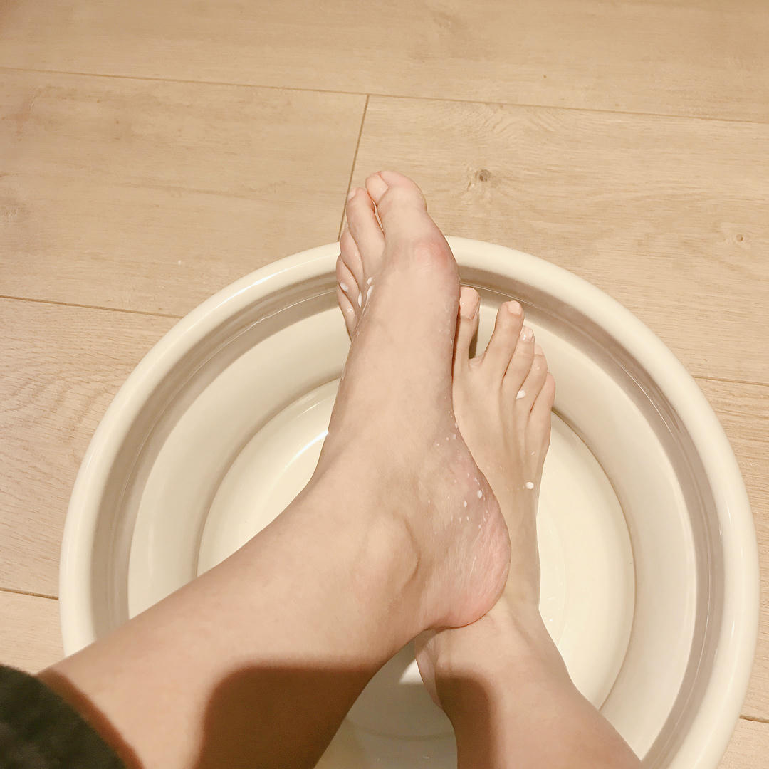 安乔乔 NO.001 牛奶洗脚 [102P+144M]_第1集