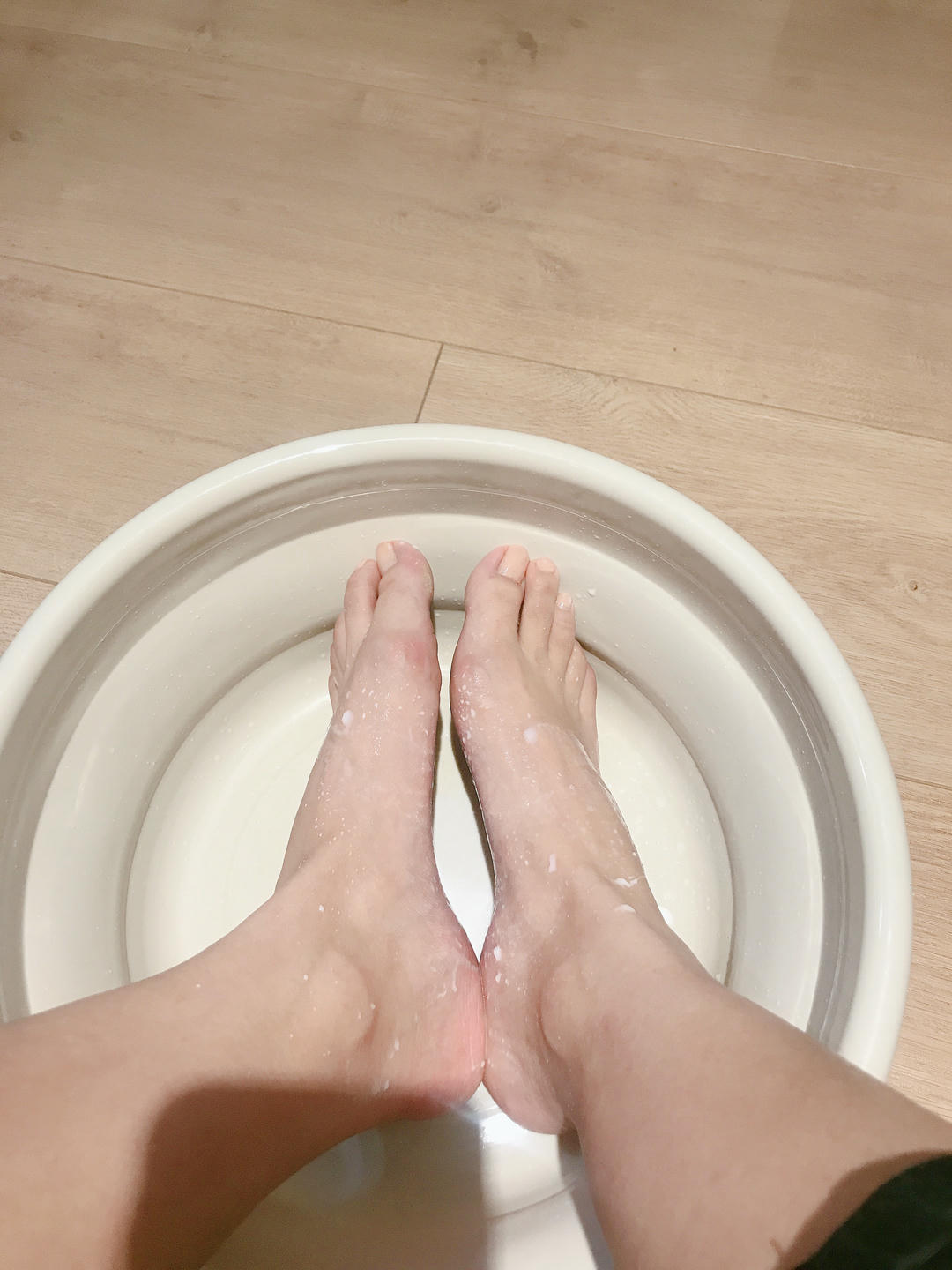 安乔乔 NO.001 牛奶洗脚 [102P+144M]_第1集