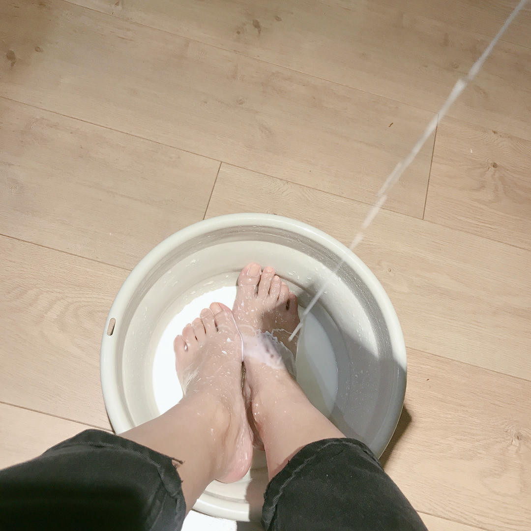 安乔乔 NO.001 牛奶洗脚 [102P+144M]_第2集