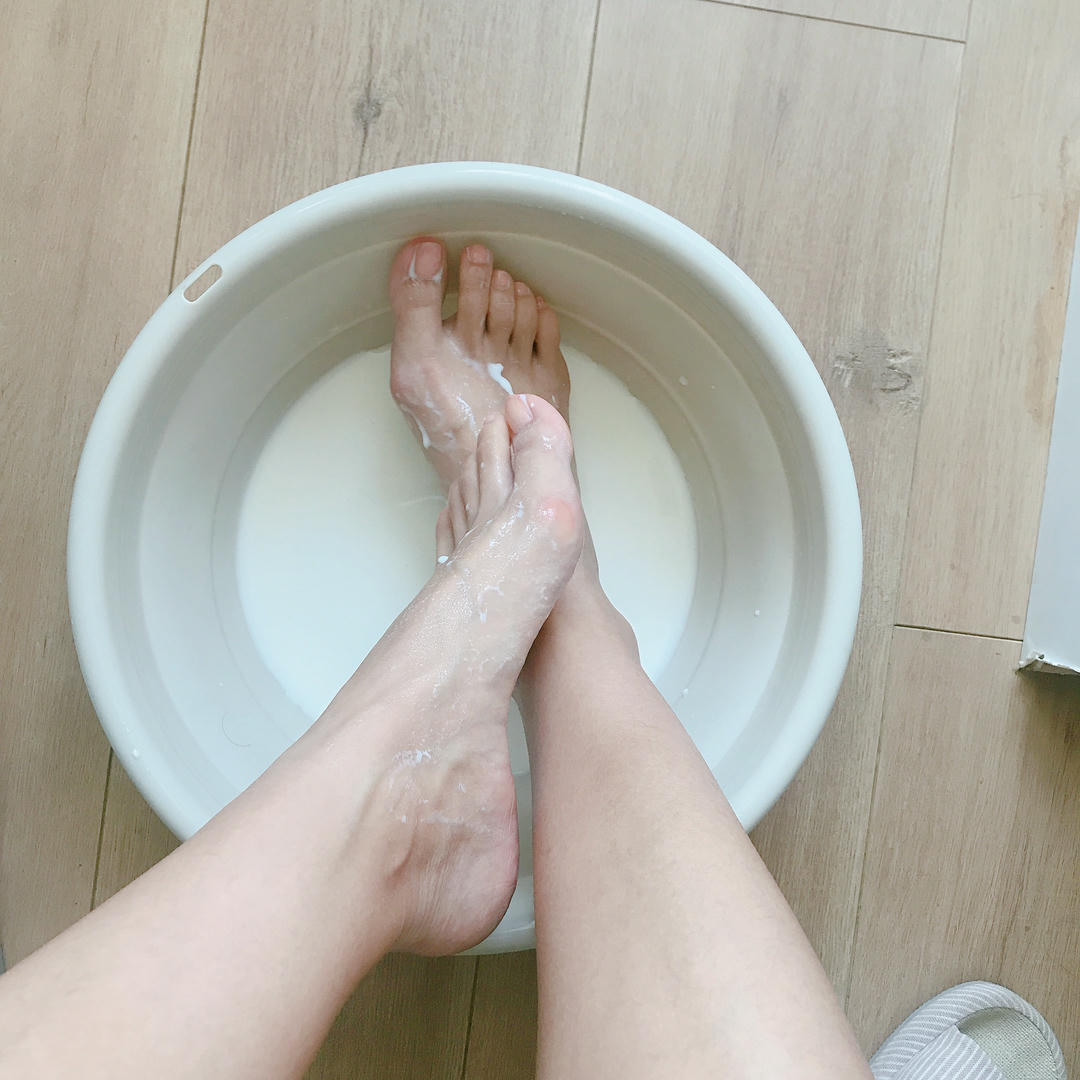 安乔乔 NO.001 牛奶洗脚 [102P+144M]_第4集