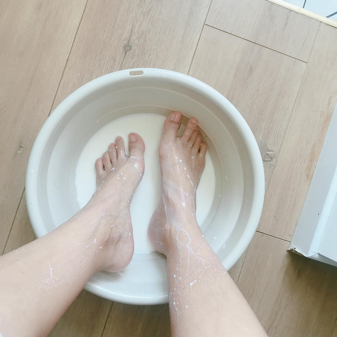 安乔乔 NO.001 牛奶洗脚 [102P+144M]_第4集