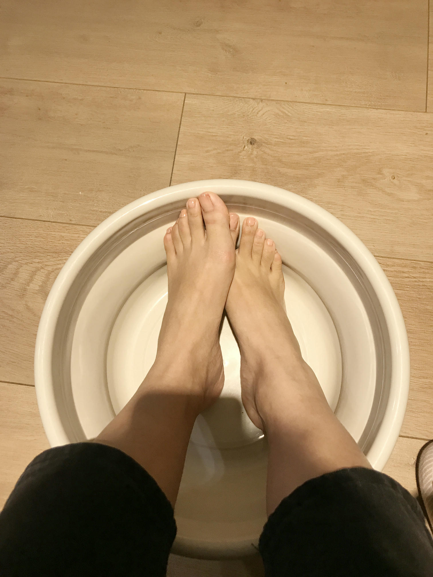 安乔乔 NO.001 牛奶洗脚 [102P+144M]_第1集