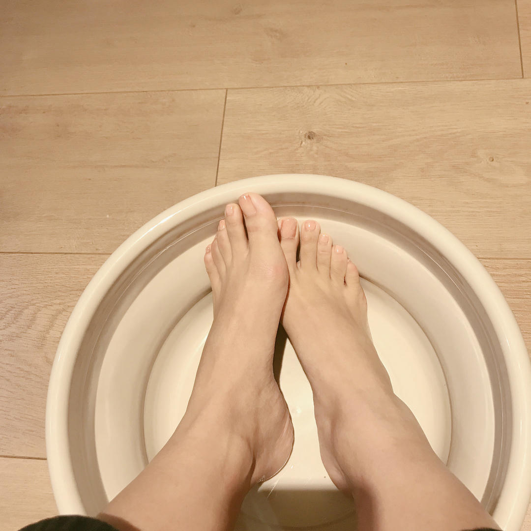 安乔乔 NO.001 牛奶洗脚 [102P+144M]_第1集