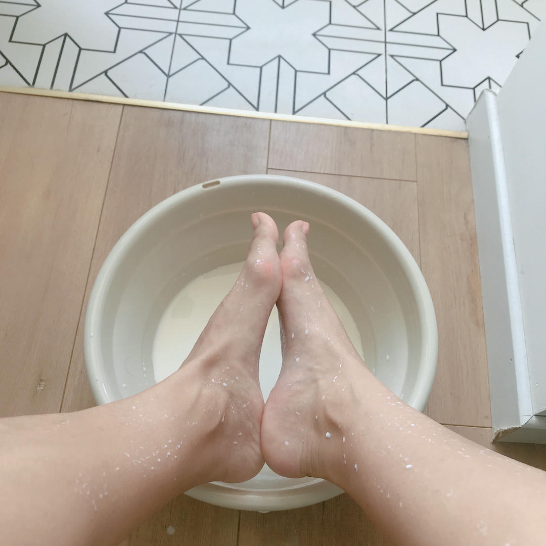 安乔乔 NO.001 牛奶洗脚 [102P+144M]_第5集