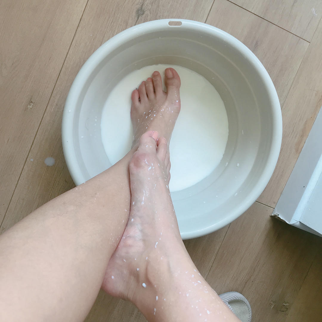 安乔乔 NO.001 牛奶洗脚 [102P+144M]_第5集