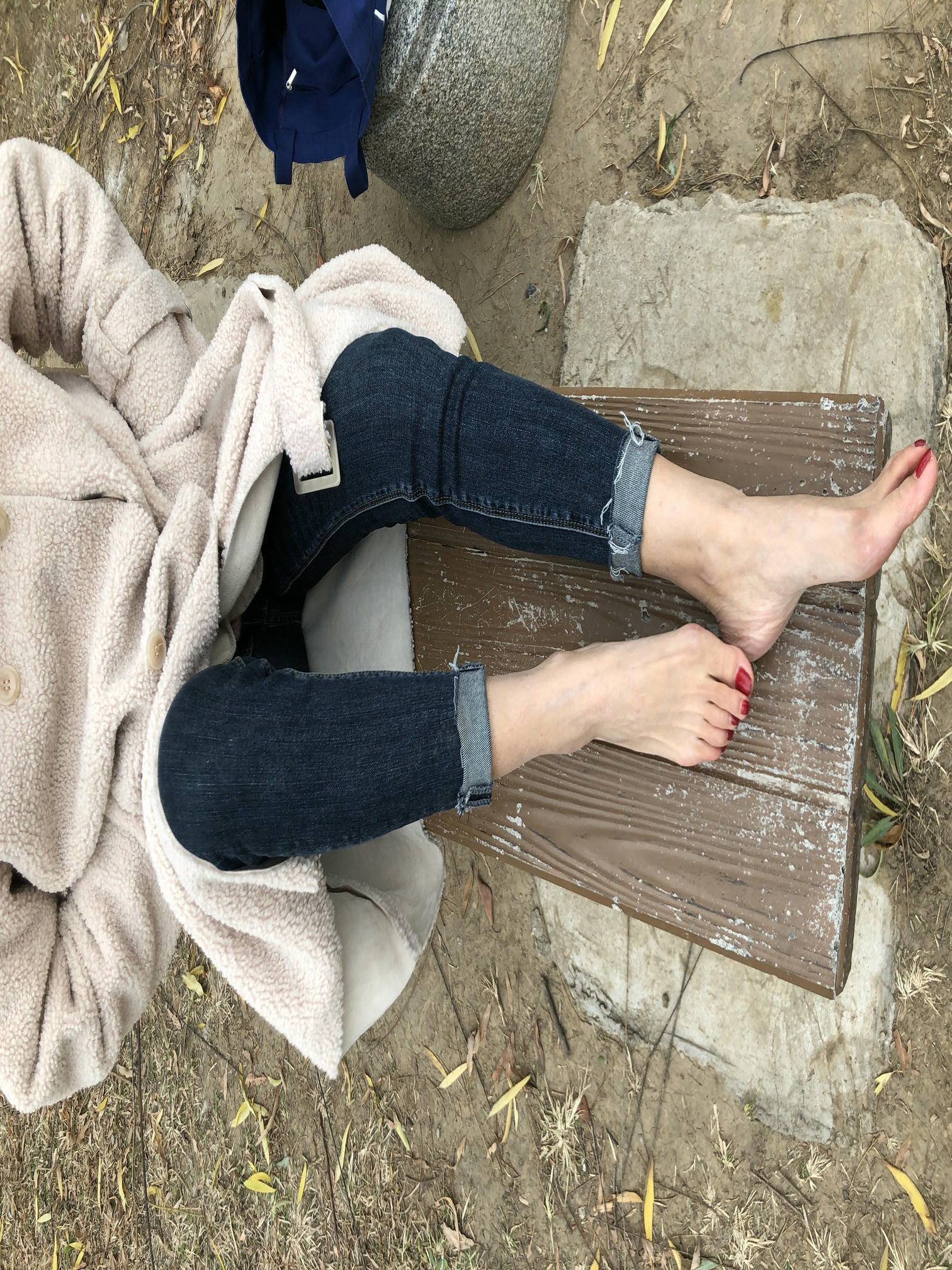 安乔乔 NO.010 户外足秀 [129P+760M]_第6集