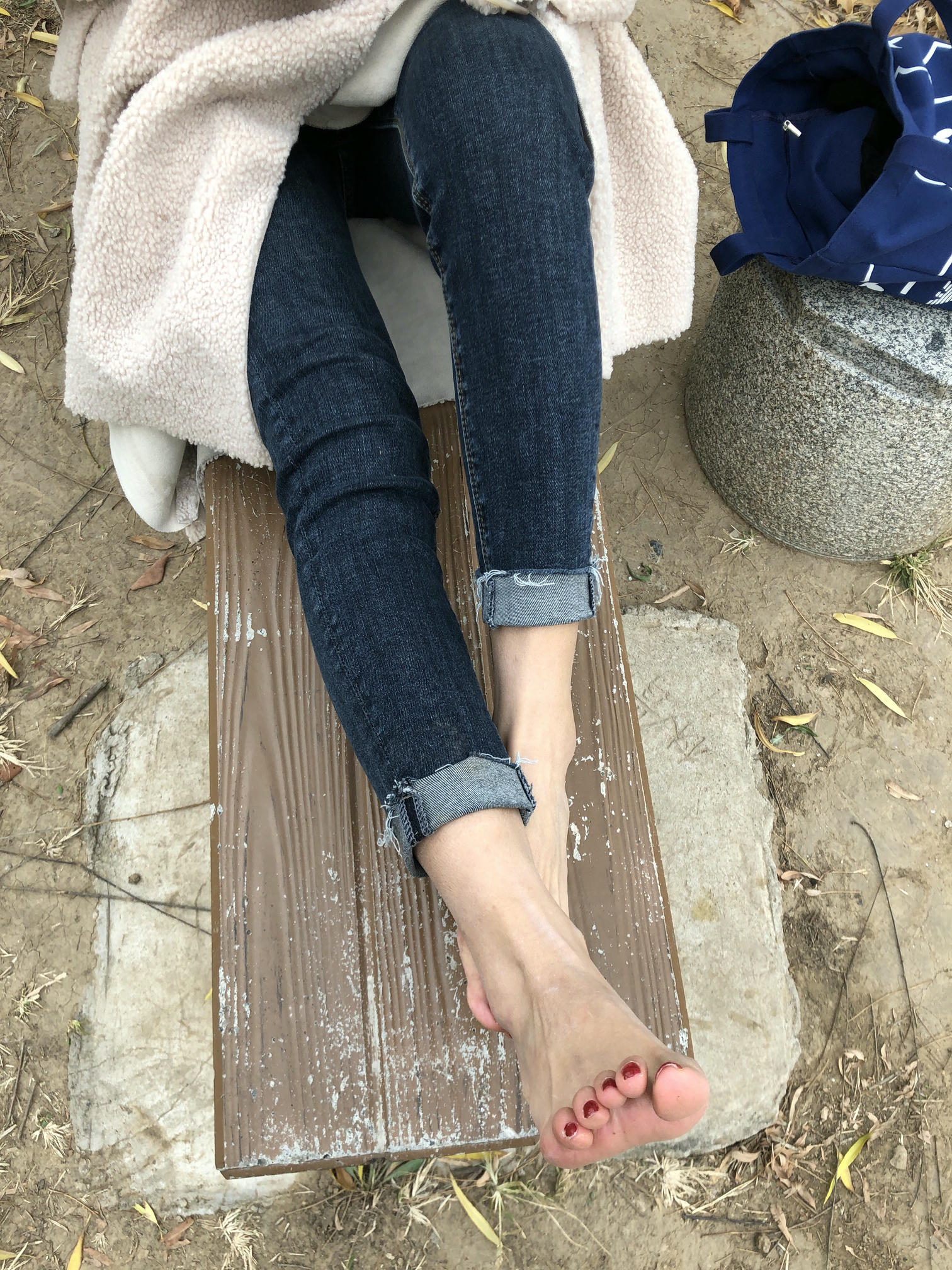 安乔乔 NO.010 户外足秀 [129P+760M]_第6集