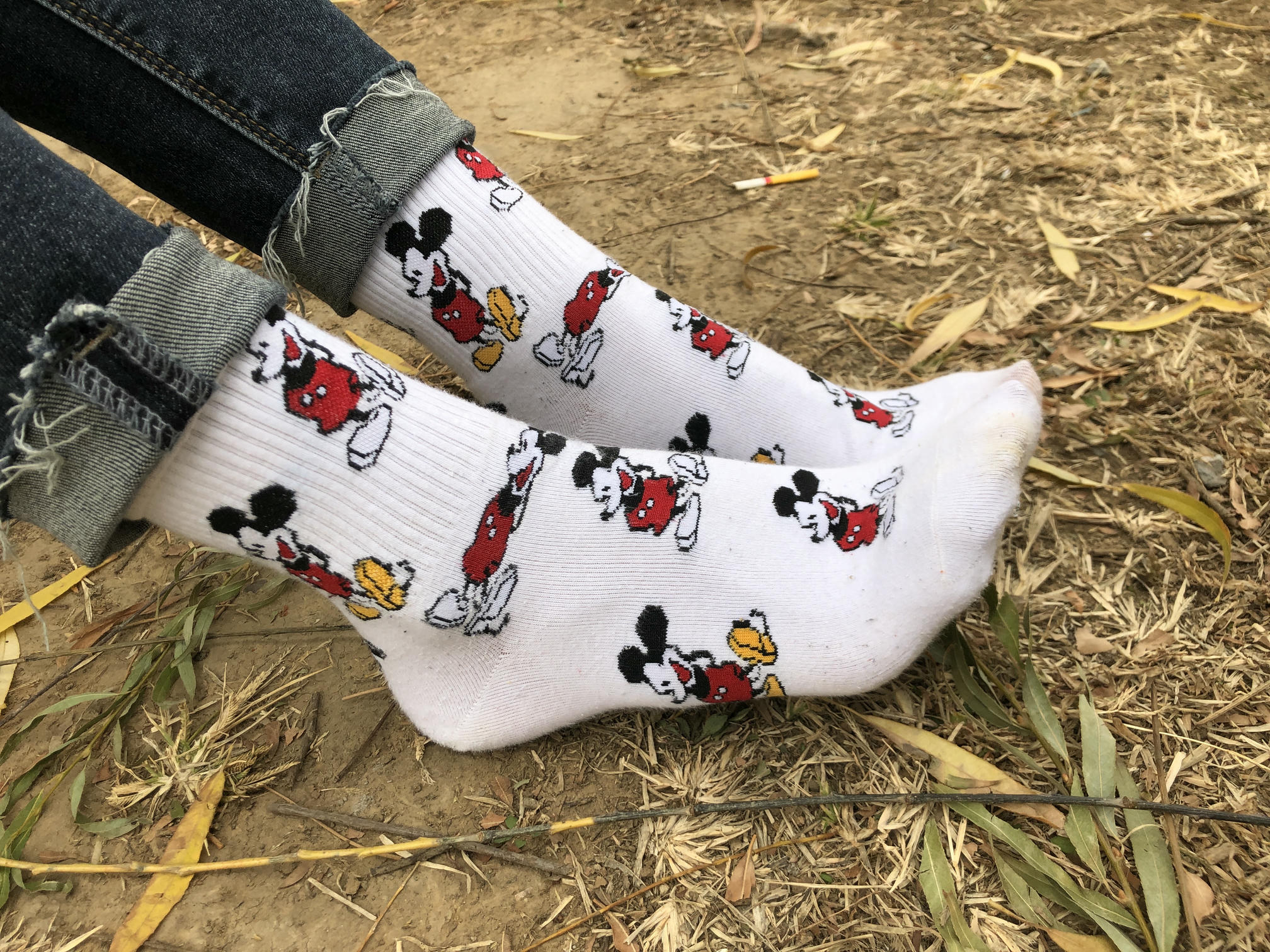 安乔乔 NO.010 户外足秀 [129P+760M]_第1集