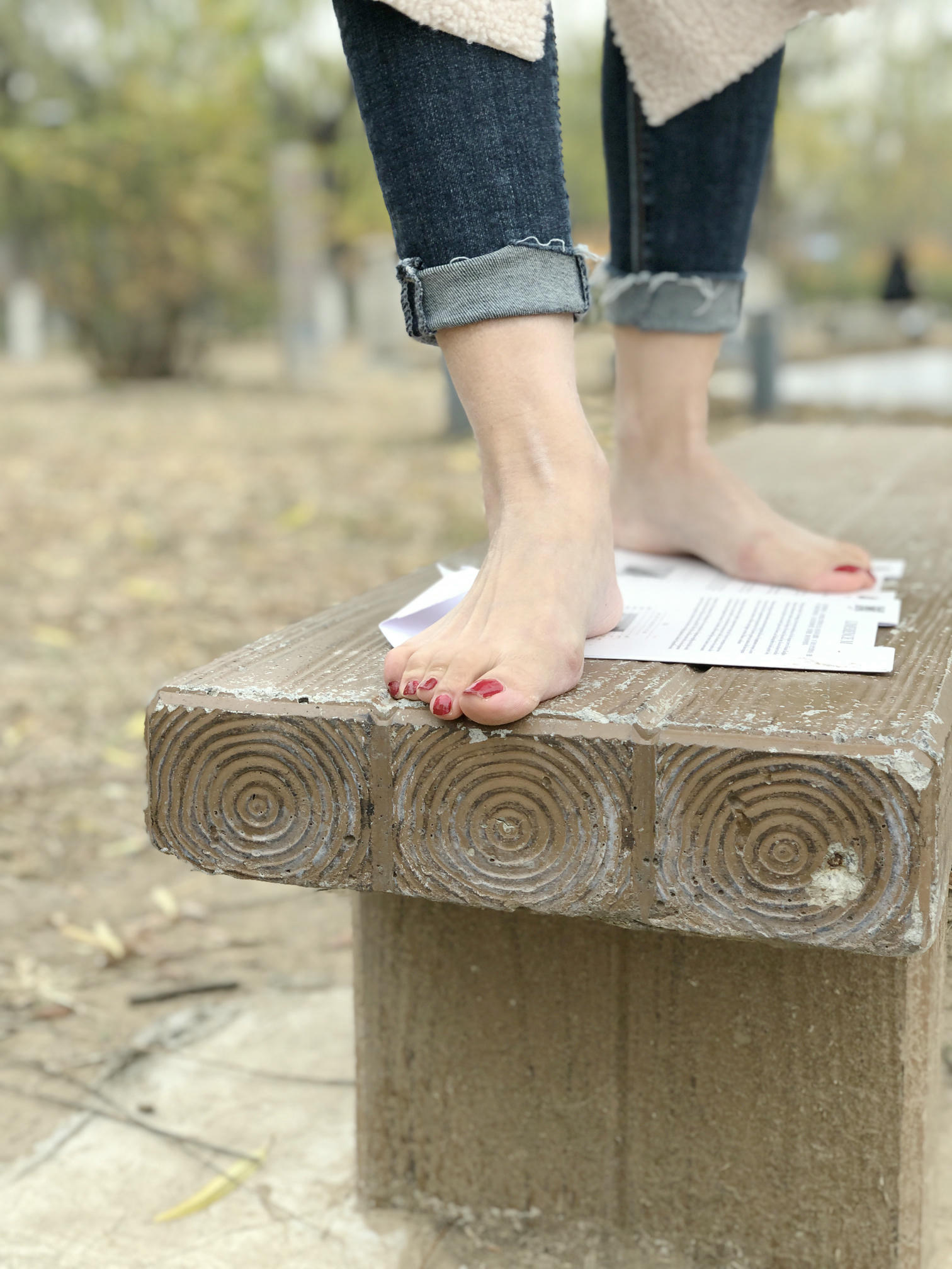 安乔乔 NO.010 户外足秀 [129P+760M]_第2集