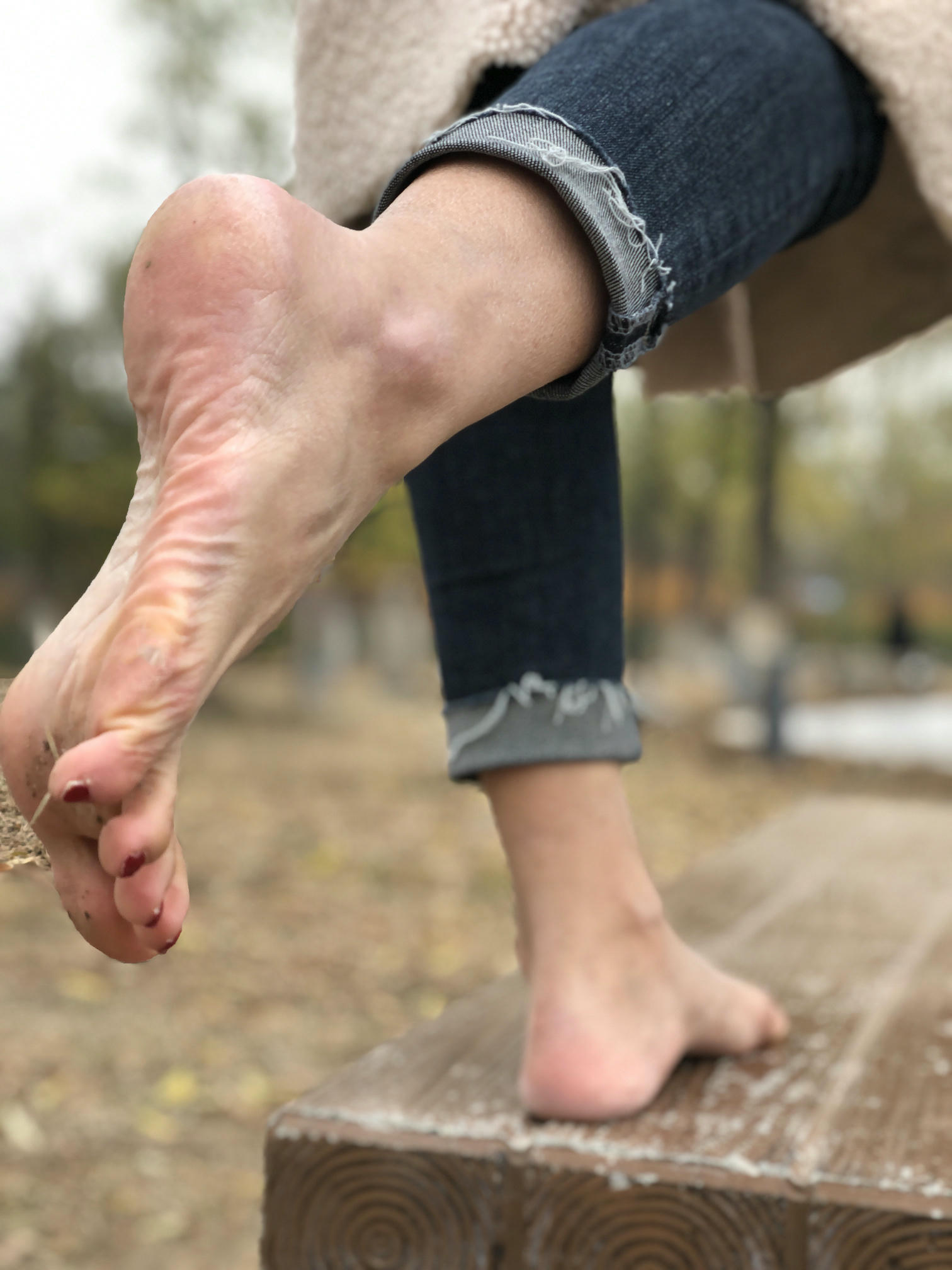 安乔乔 NO.010 户外足秀 [129P+760M]_第2集