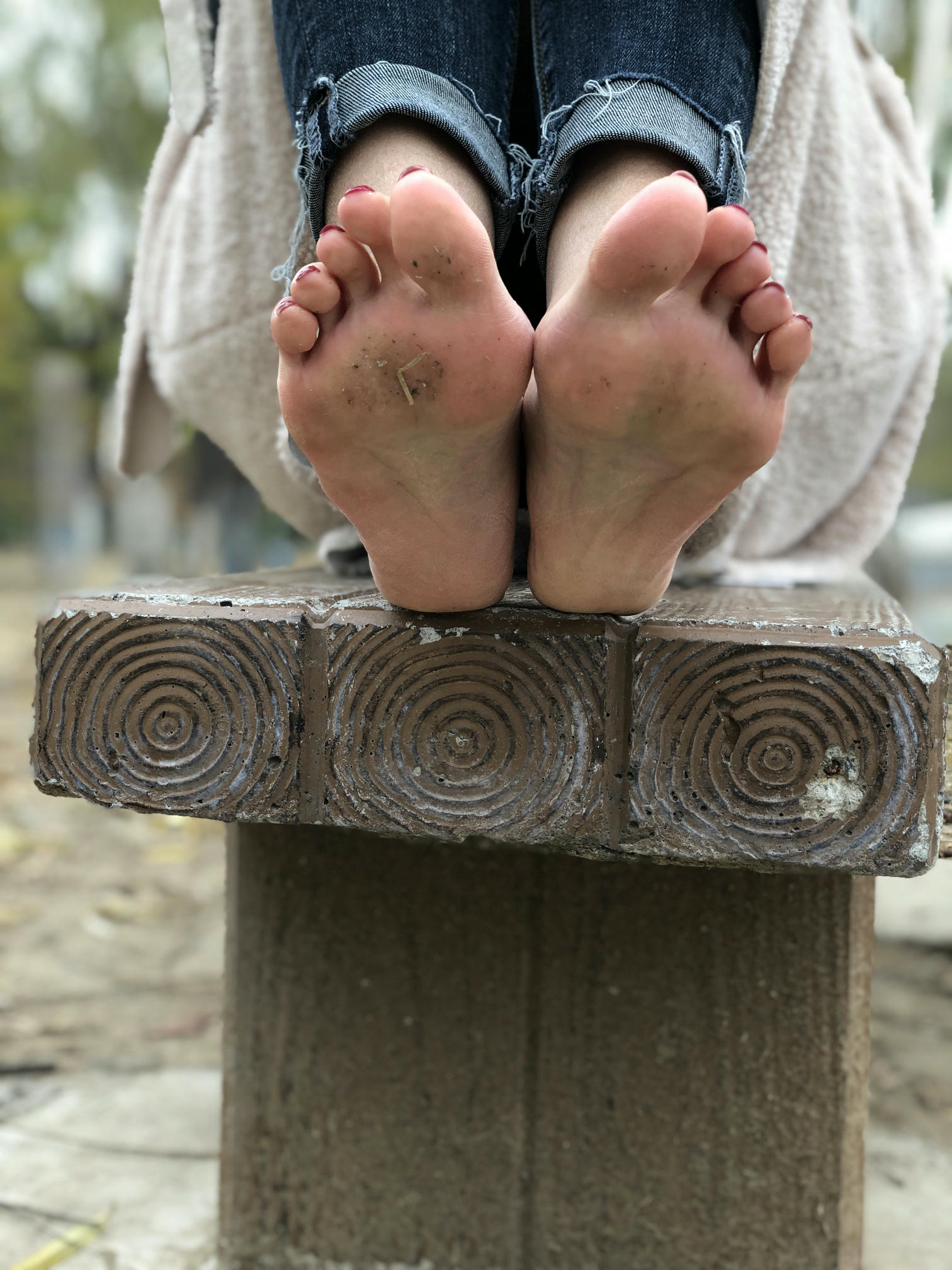 安乔乔 NO.010 户外足秀 [129P+760M]_第2集