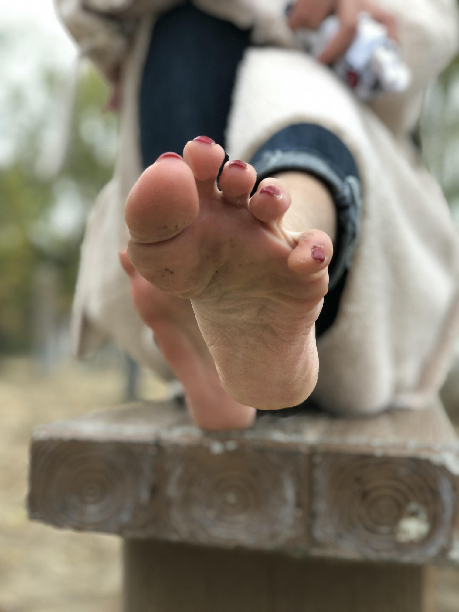 安乔乔 NO.010 户外足秀 [129P+760M]_第2集