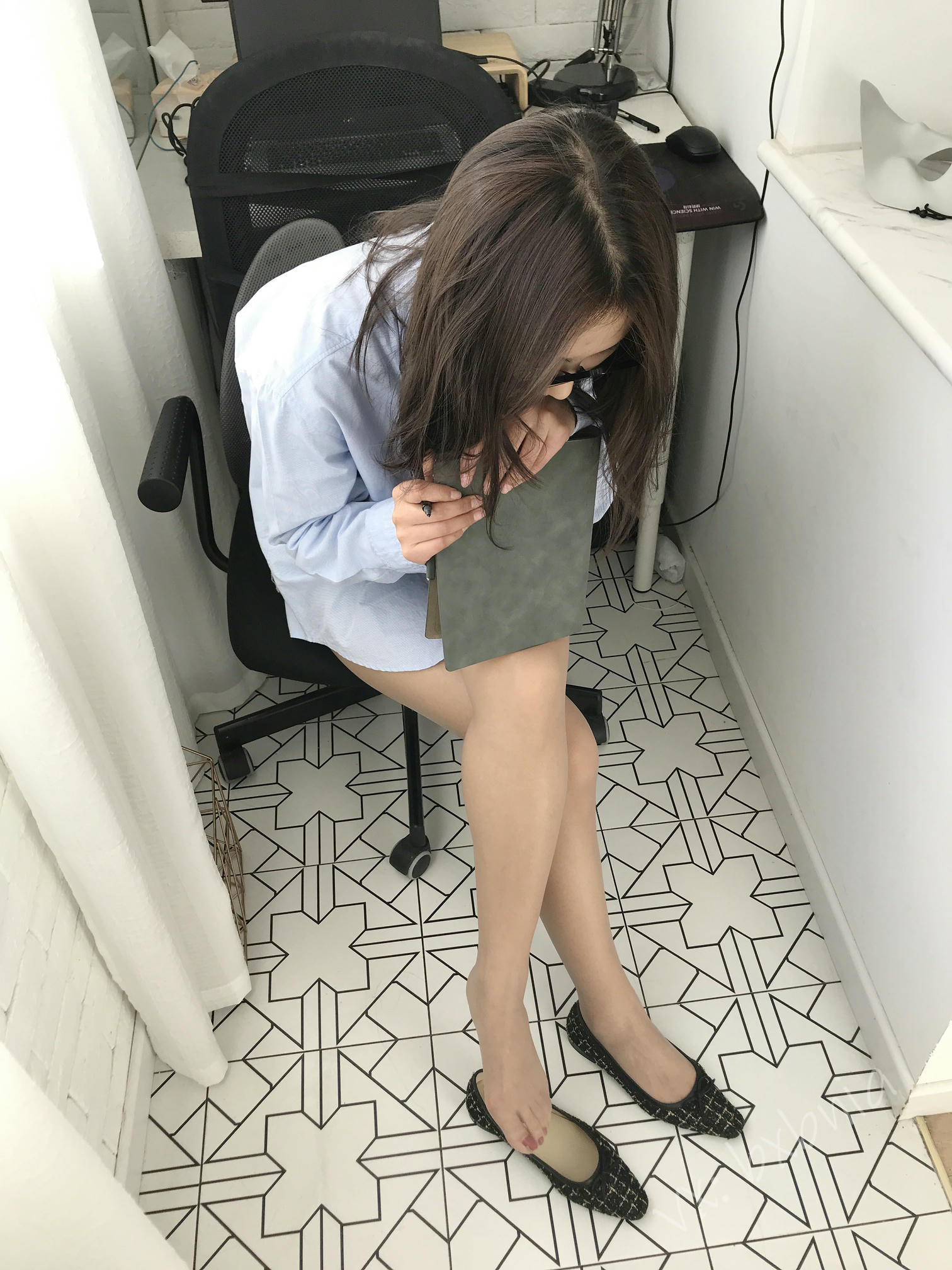 安乔乔 NO.011 soho的快乐 [131P+566M]_第1集