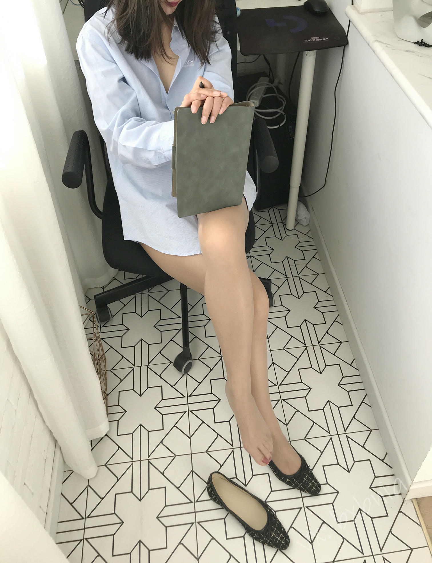 安乔乔 NO.011 soho的快乐 [131P+566M]_第1集