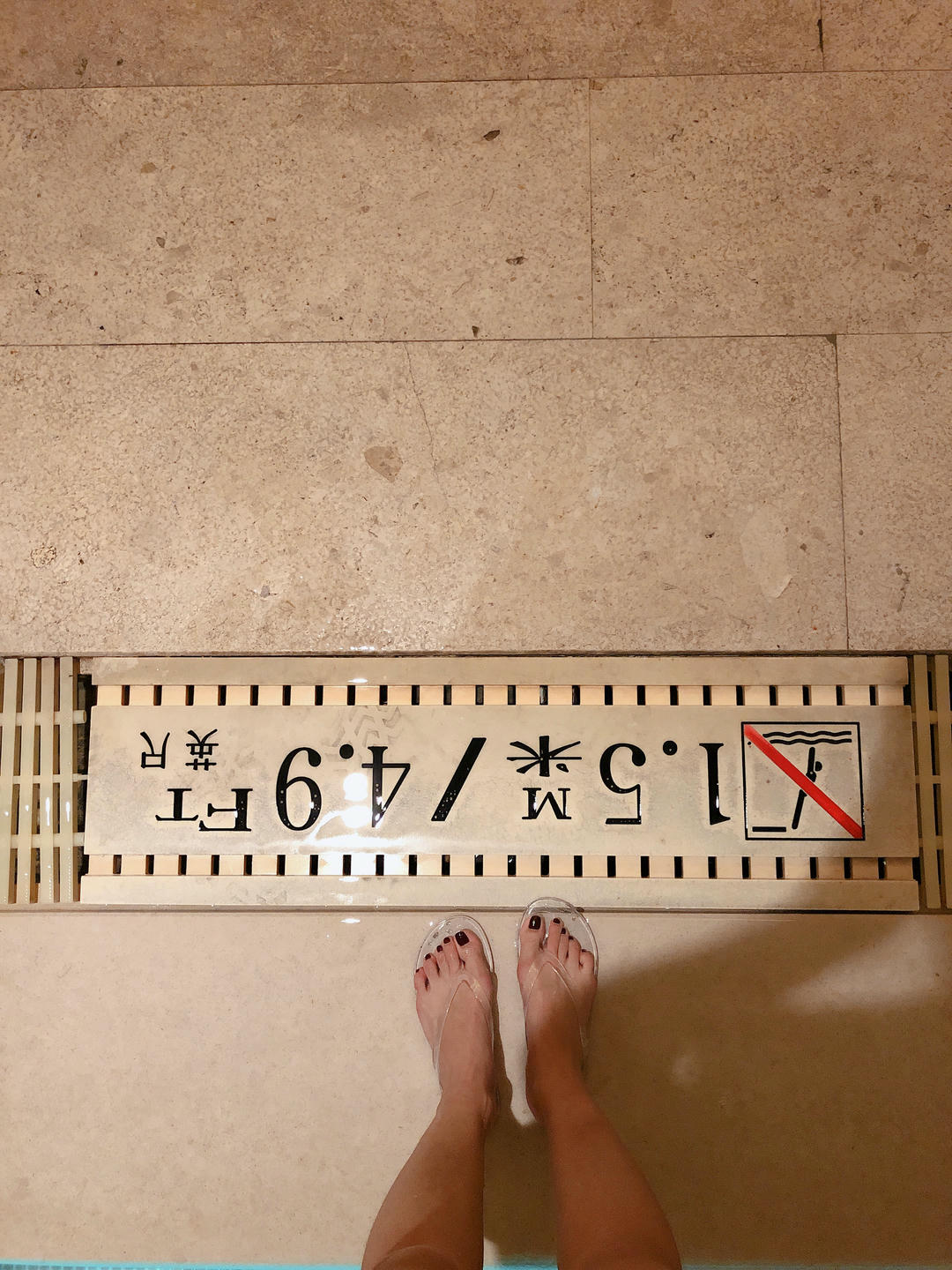 安乔乔 NO.012 泳池足秀 [140P+313M]_第2集