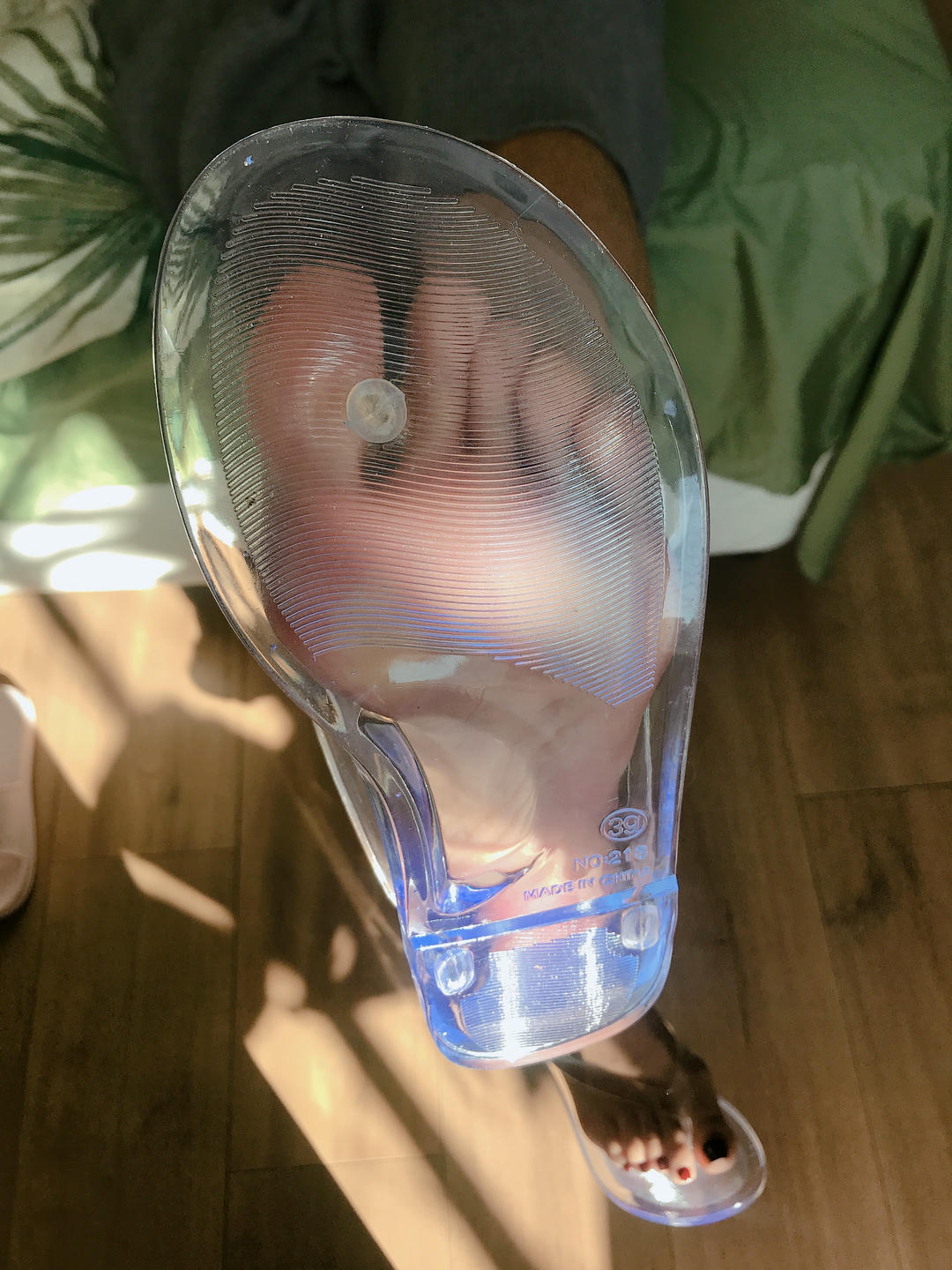 安乔乔 NO.012 泳池足秀 [140P+313M]_第5集