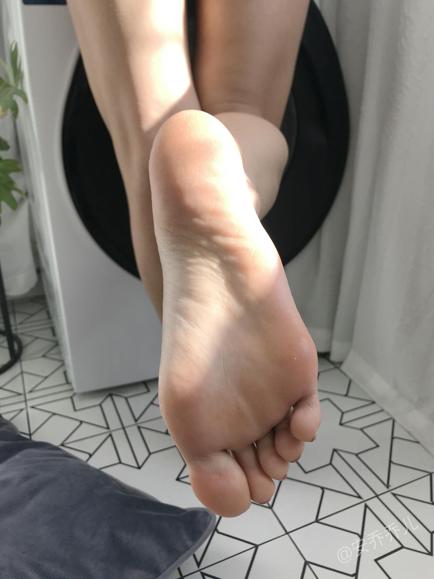 安乔乔 NO.016 阳台洗衣房 [104P+476M]_第4集