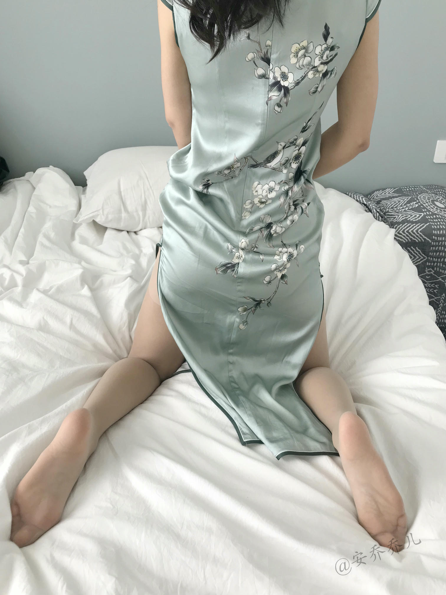 安乔乔 NO.017 旗袍肉丝 [110P+407M]_第2集