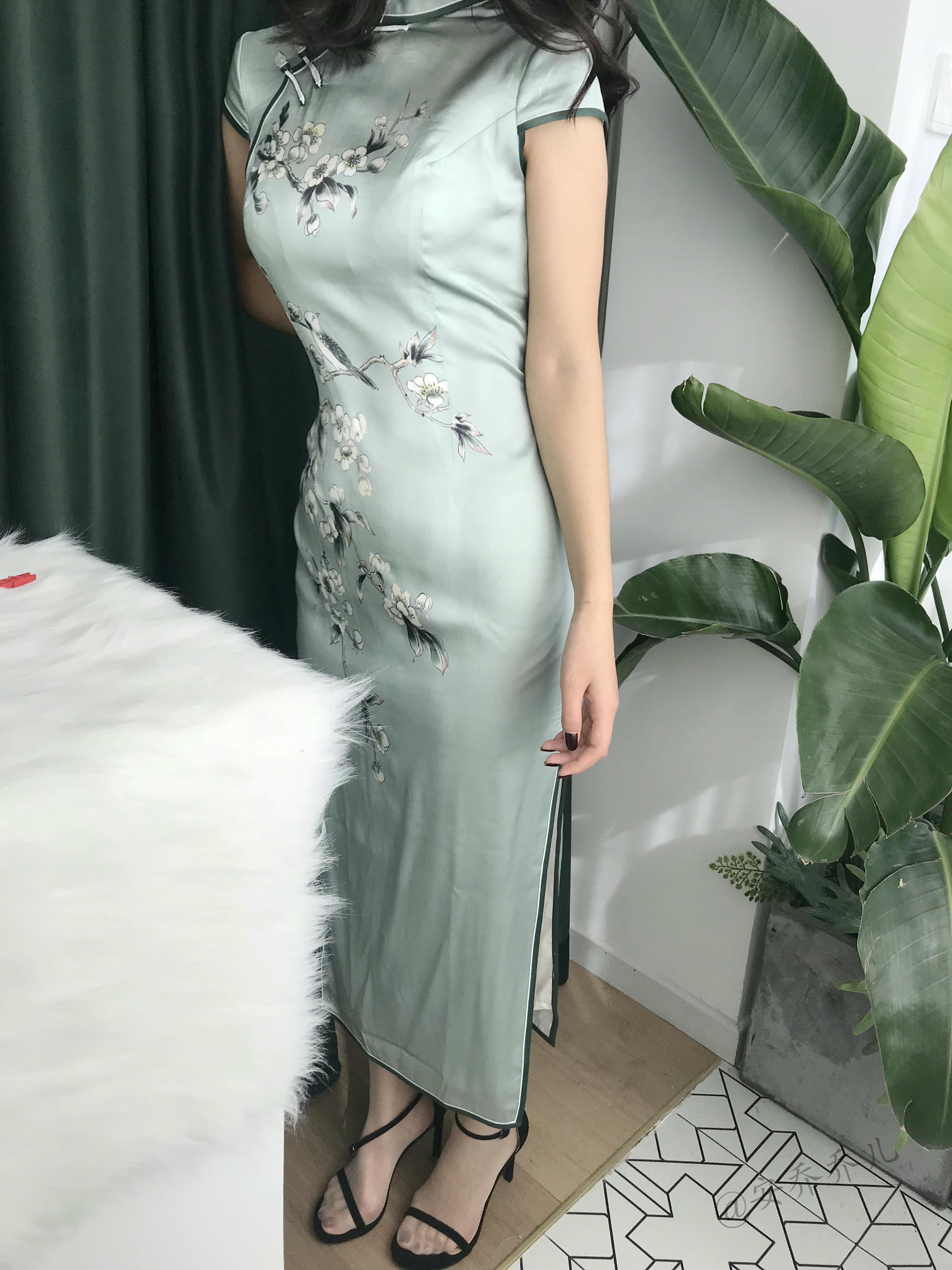 安乔乔 NO.017 旗袍肉丝 [110P+407M]_第1集