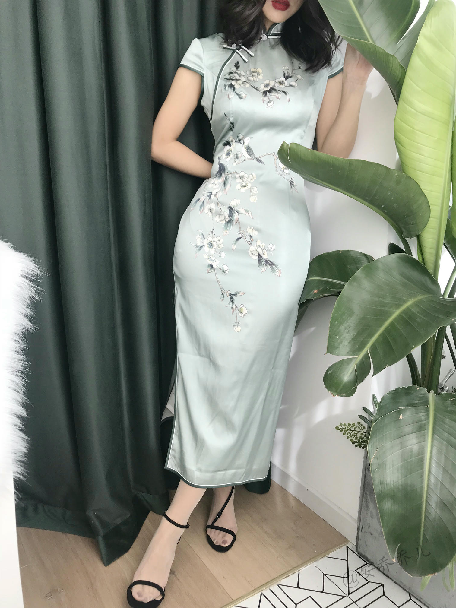 安乔乔 NO.017 旗袍肉丝 [110P+407M]_第1集