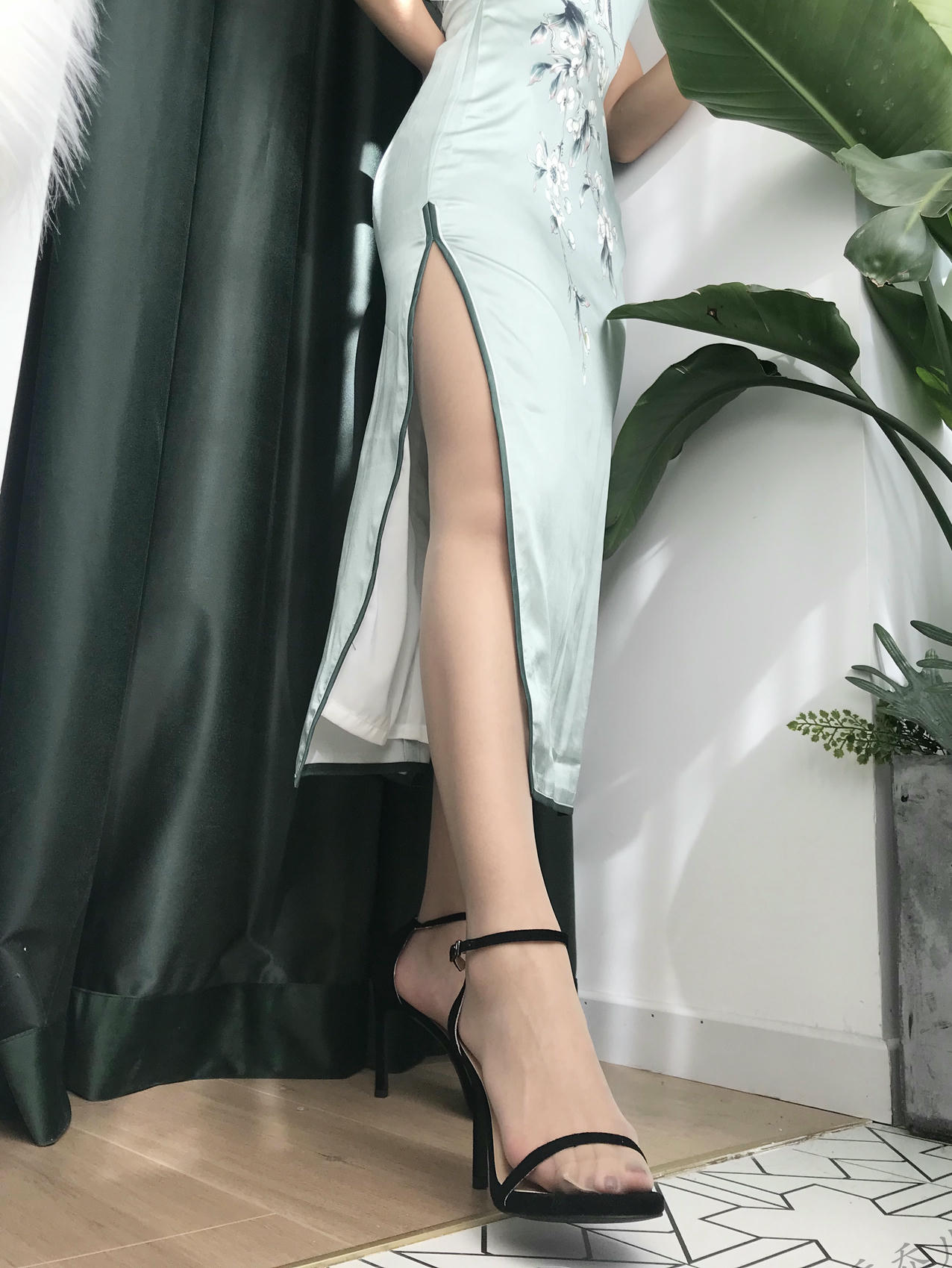 安乔乔 NO.017 旗袍肉丝 [110P+407M]_第1集