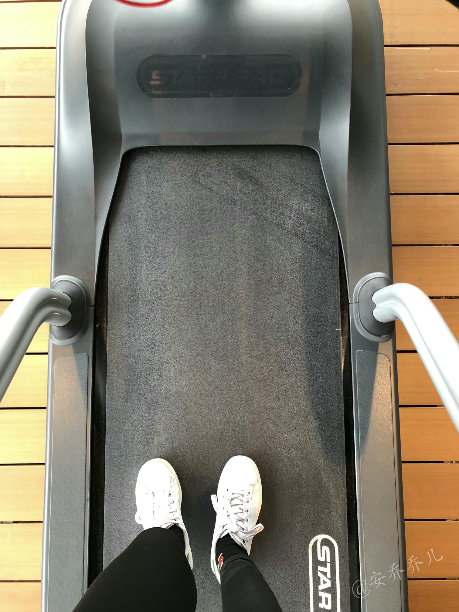 安乔乔 NO.019 健身房白袜 [135P+468M]_第6集