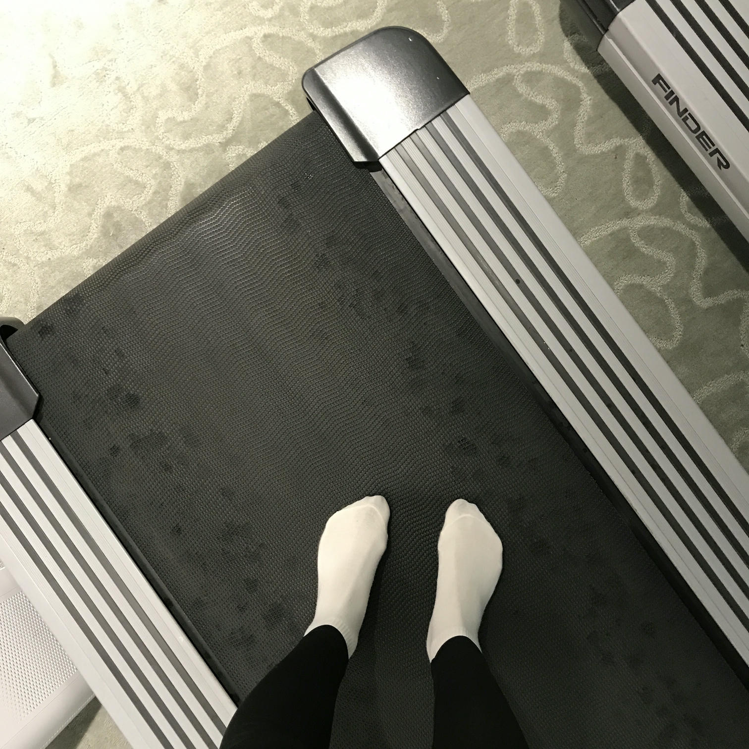 安乔乔 NO.019 健身房白袜 [135P+468M]_第2集