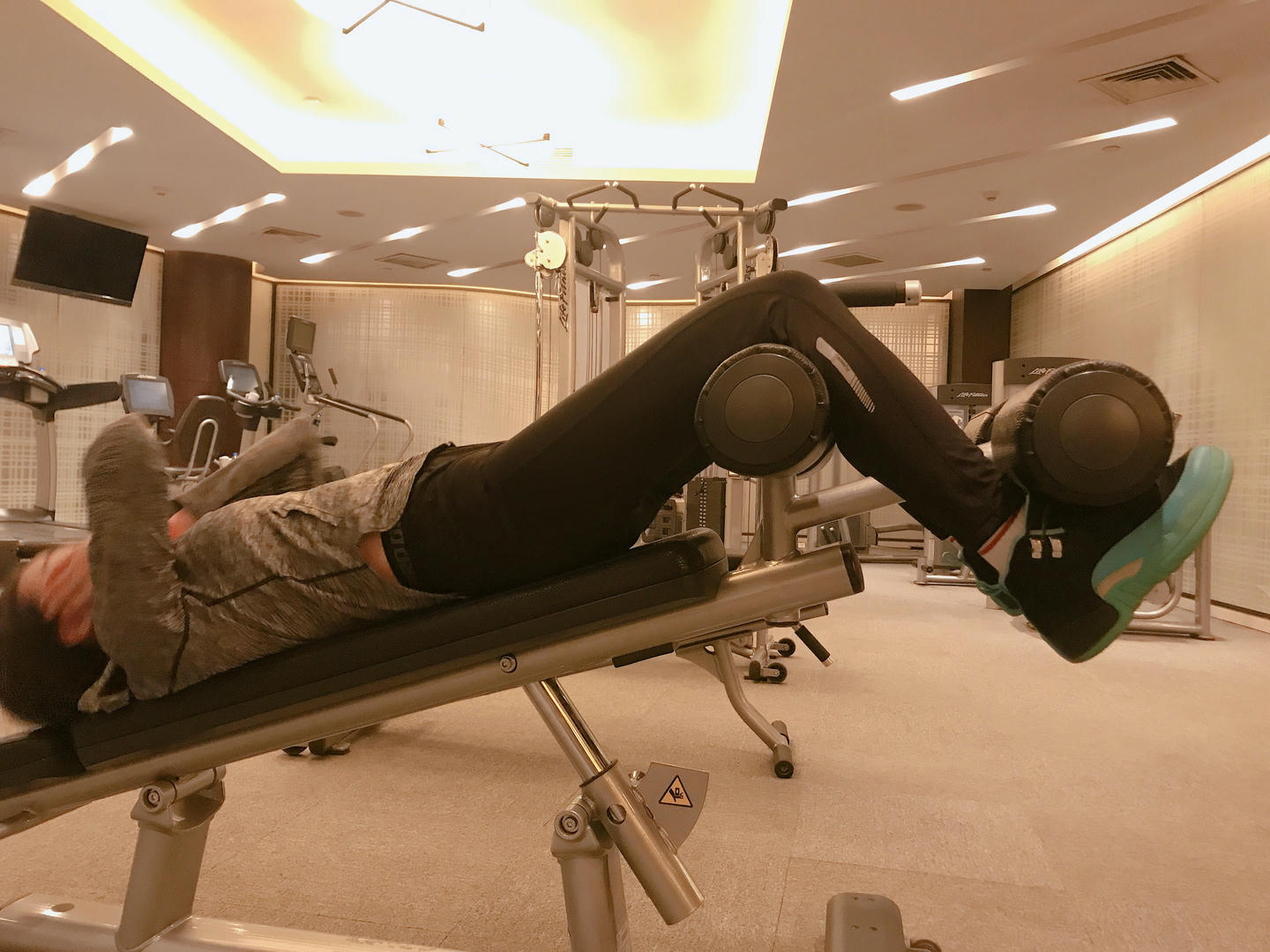 安乔乔 NO.019 健身房白袜 [135P+468M]_第4集