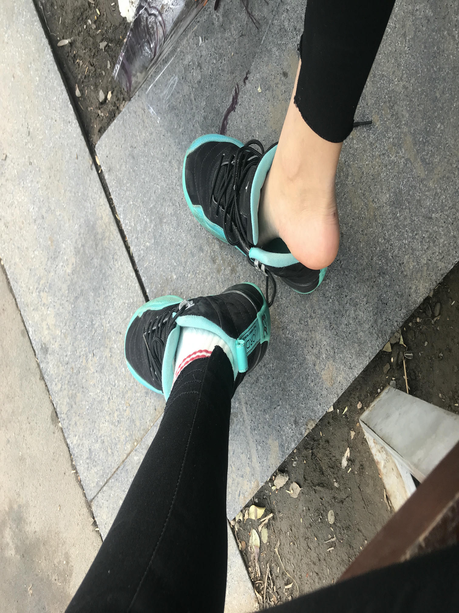 安乔乔 NO.002 户外露脚脚 [104P+304M]_第2集