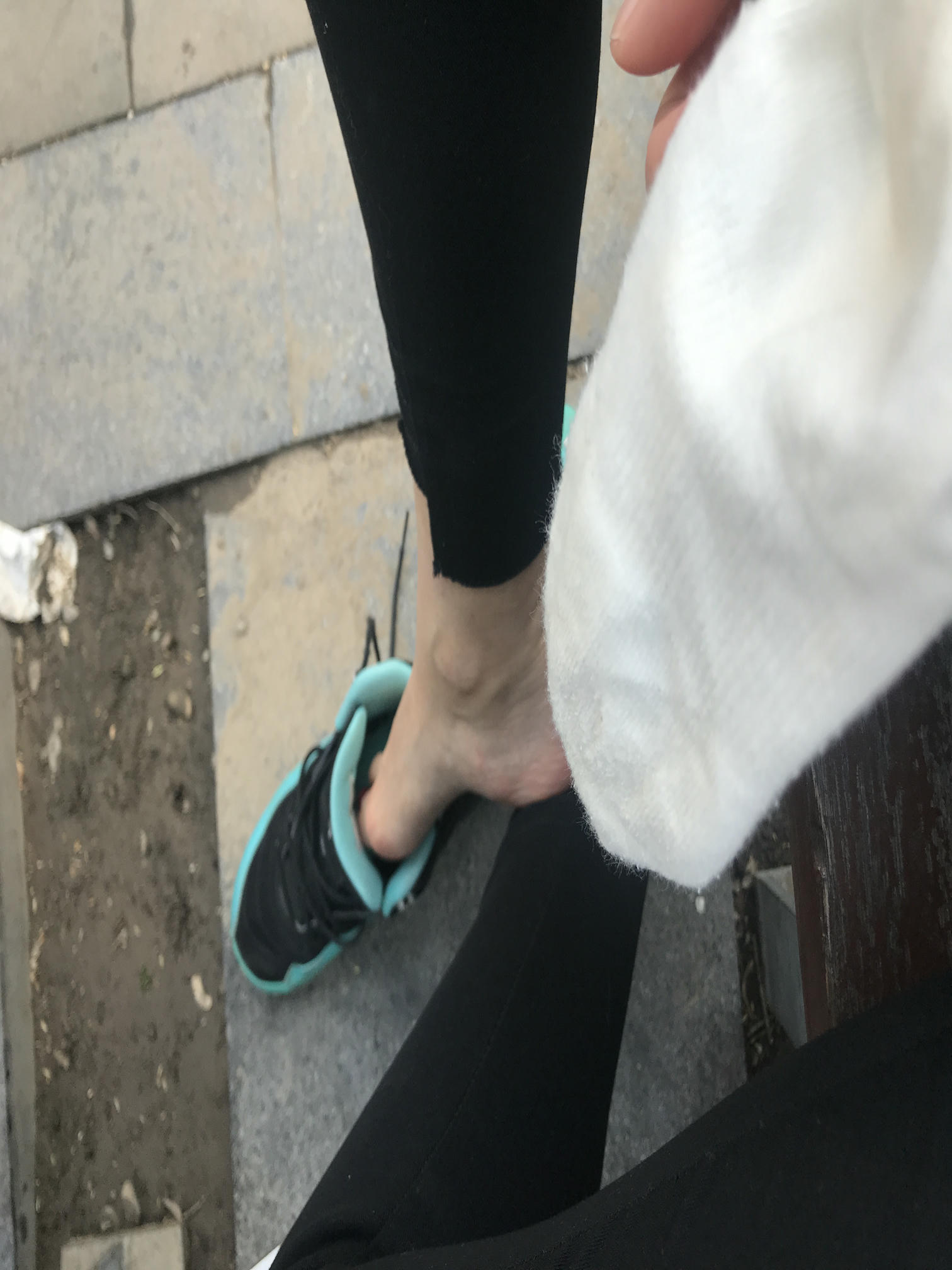 安乔乔 NO.002 户外露脚脚 [104P+304M]_第3集