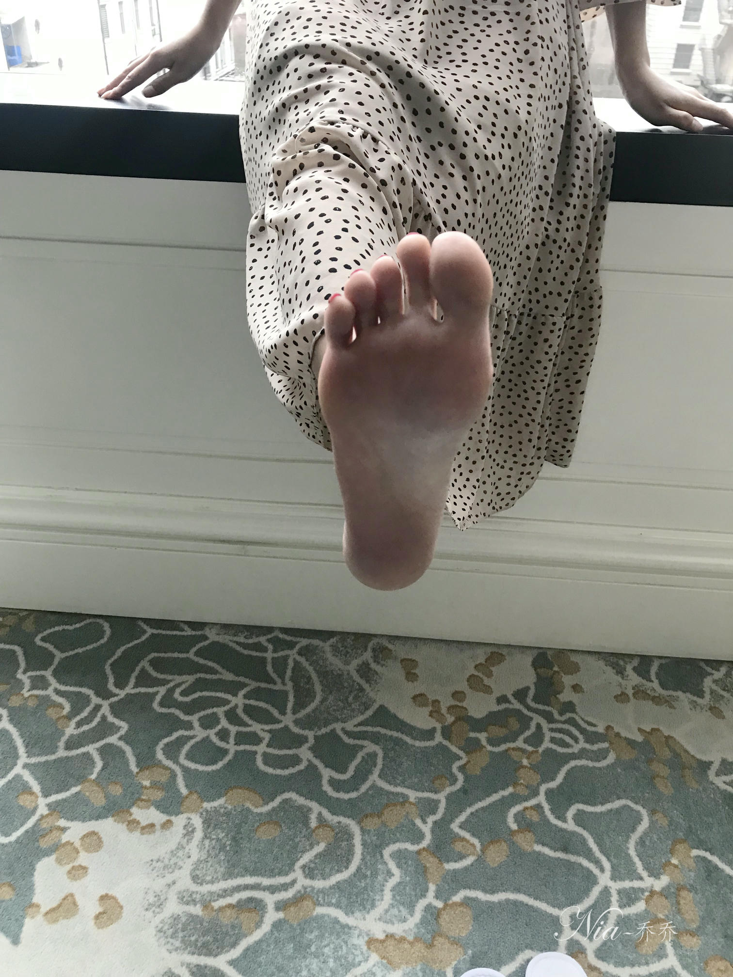 安乔乔 NO.022 酒店连衣裙 [113P+320M]_第1集