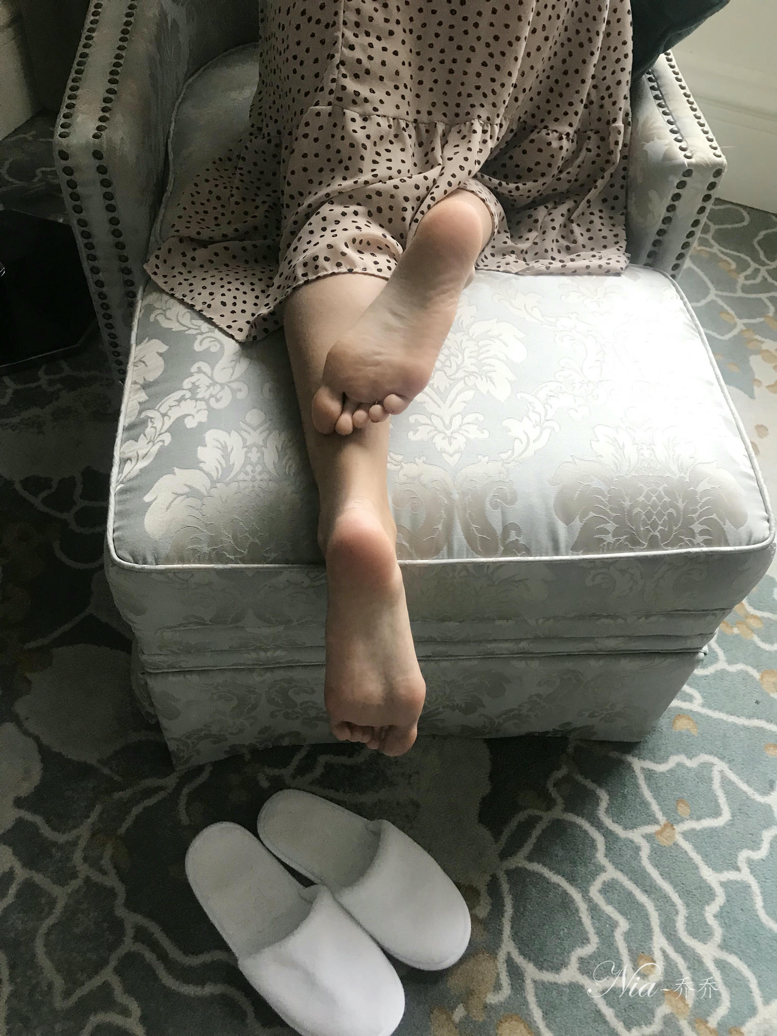 安乔乔 NO.022 酒店连衣裙 [113P+320M]_第2集