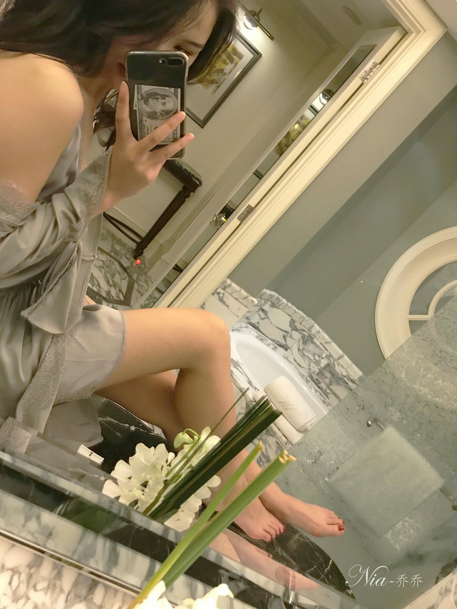 安乔乔 NO.022 酒店连衣裙 [113P+320M]_第1集