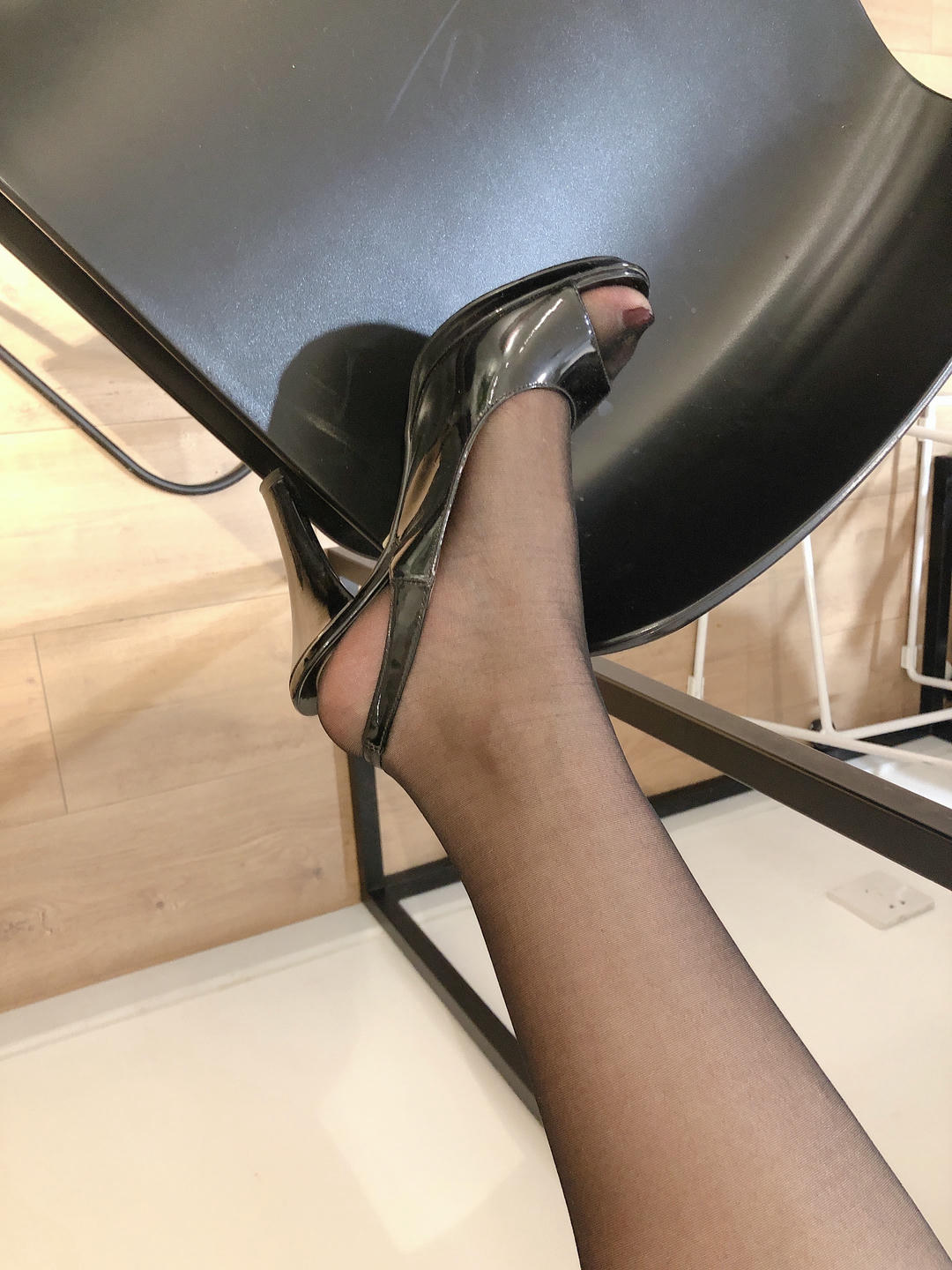 安乔乔 NO.003 妈妈的高跟鞋 [146P+329M]_第5集