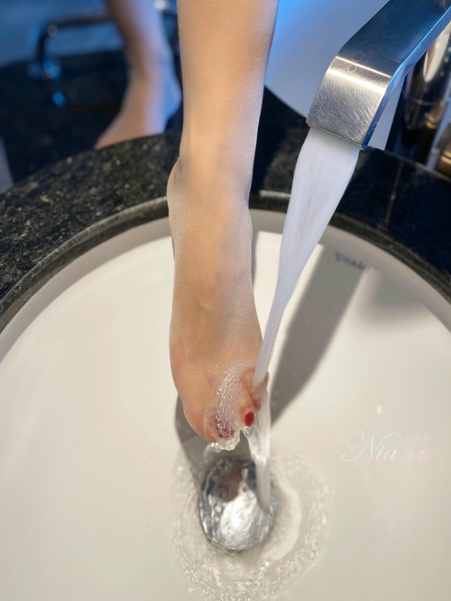 安乔乔 NO.030 温柔少妇风 [90P1V+925M]_第4集