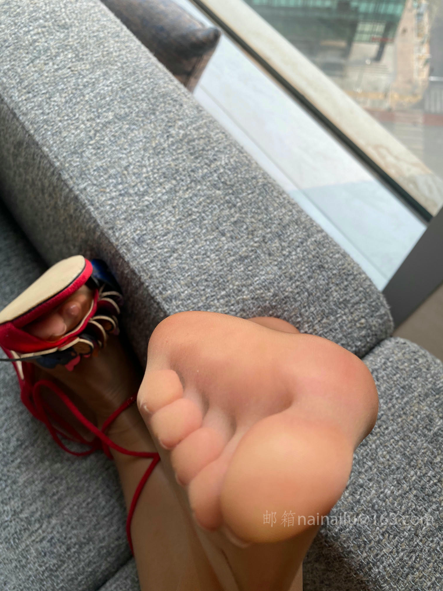 安乔乔 NO.033 棕色包臀裙 [91P1V+549M]_第4集