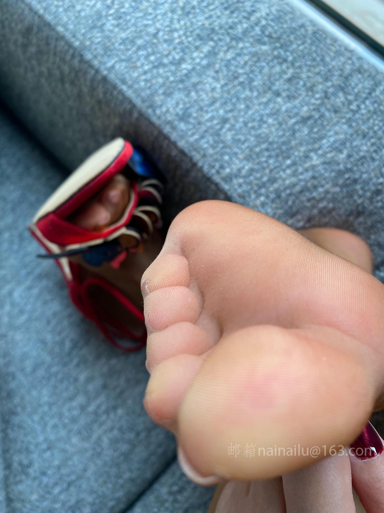 安乔乔 NO.033 棕色包臀裙 [91P1V+549M]_第4集