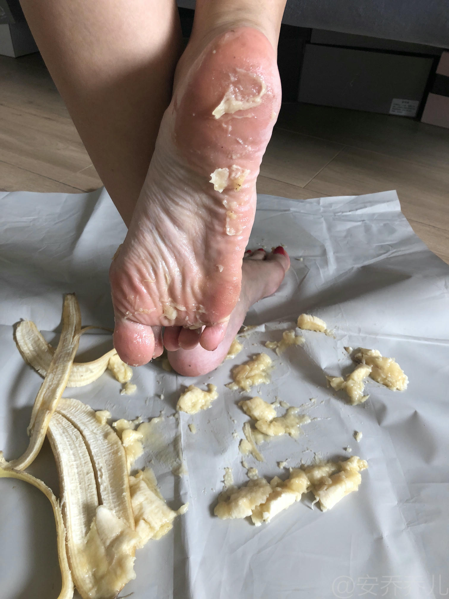 安乔乔 NO.009 踩香蕉 [134P+558M]_第6集