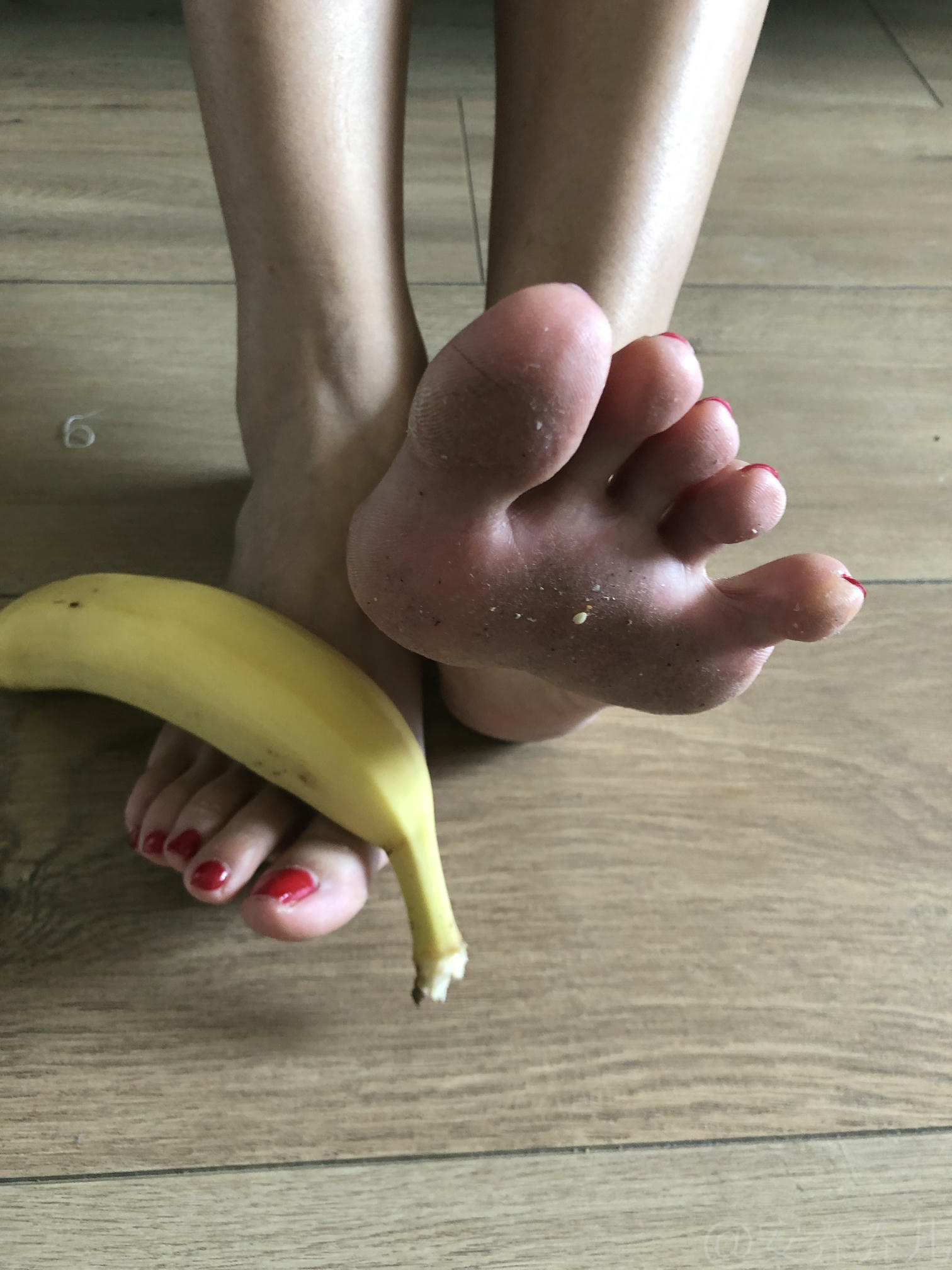 安乔乔 NO.009 踩香蕉 [134P+558M]_第1集