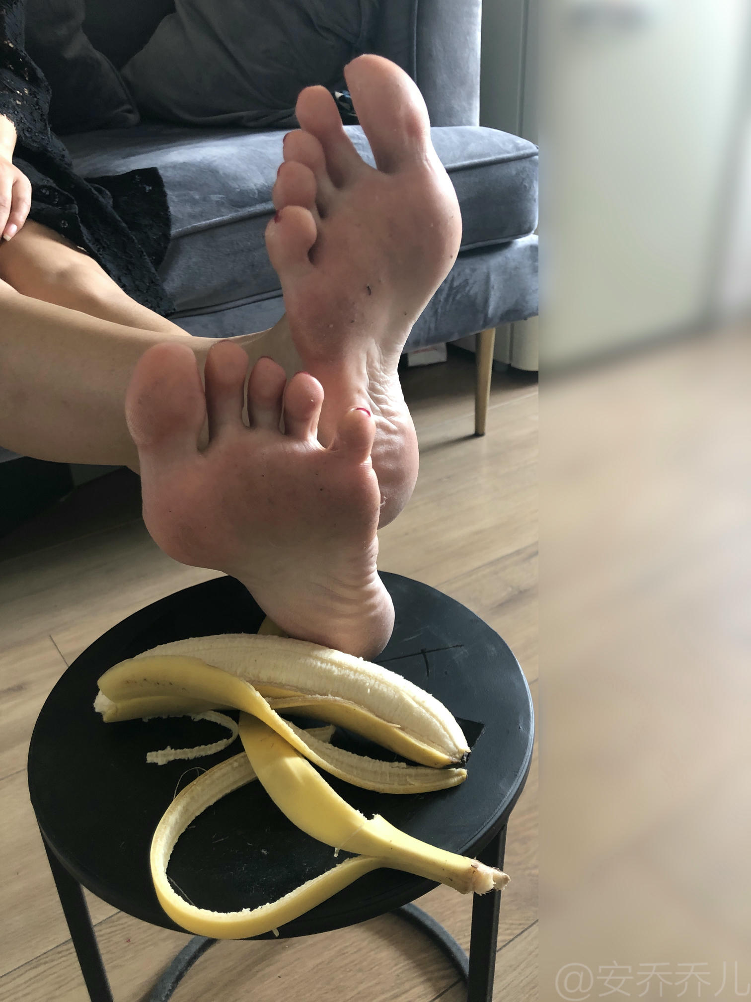 安乔乔 NO.009 踩香蕉 [134P+558M]_第2集