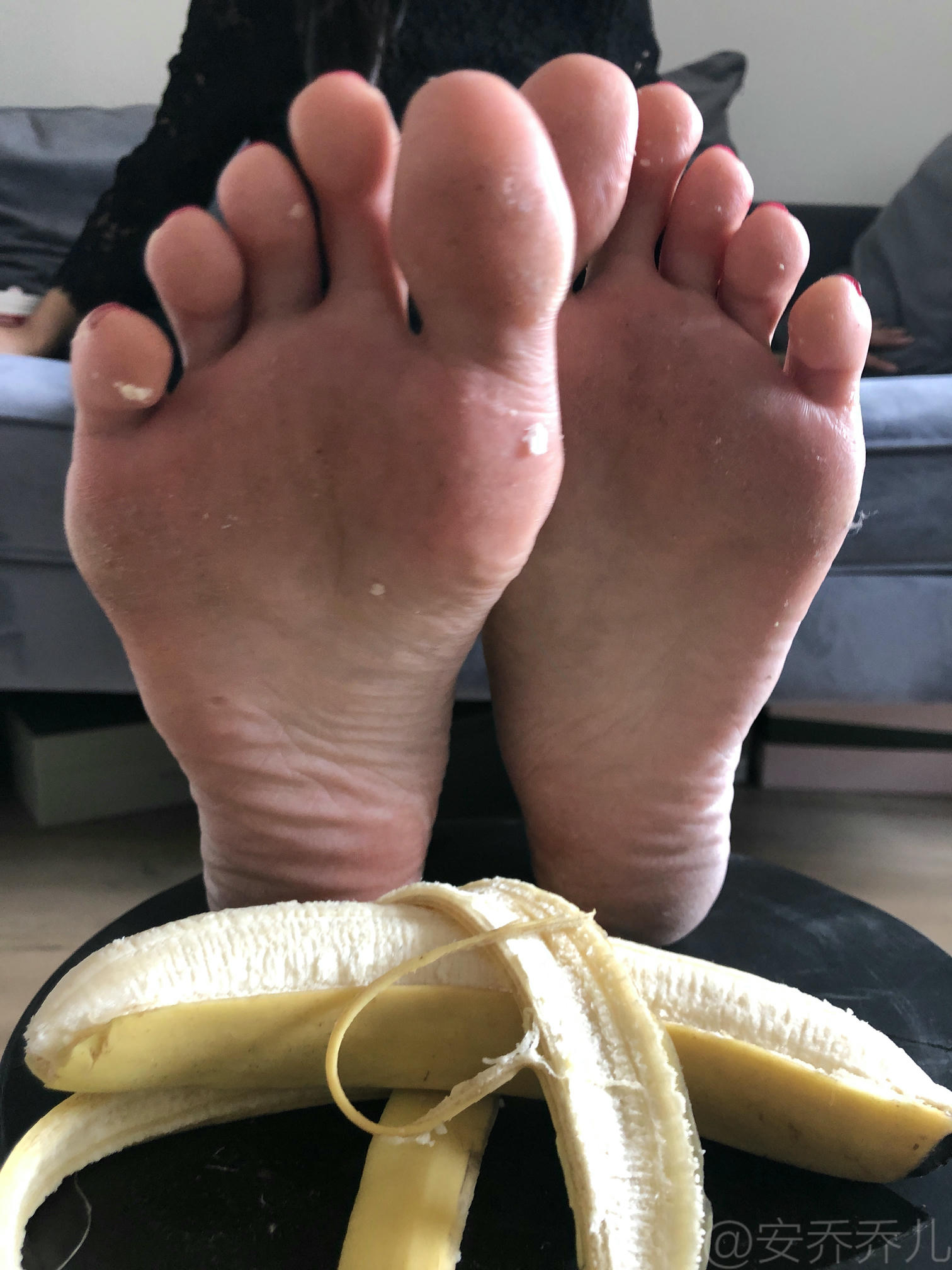 安乔乔 NO.009 踩香蕉 [134P+558M]_第3集