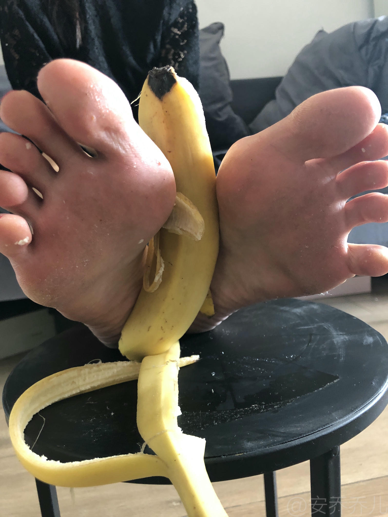 安乔乔 NO.009 踩香蕉 [134P+558M]_第3集