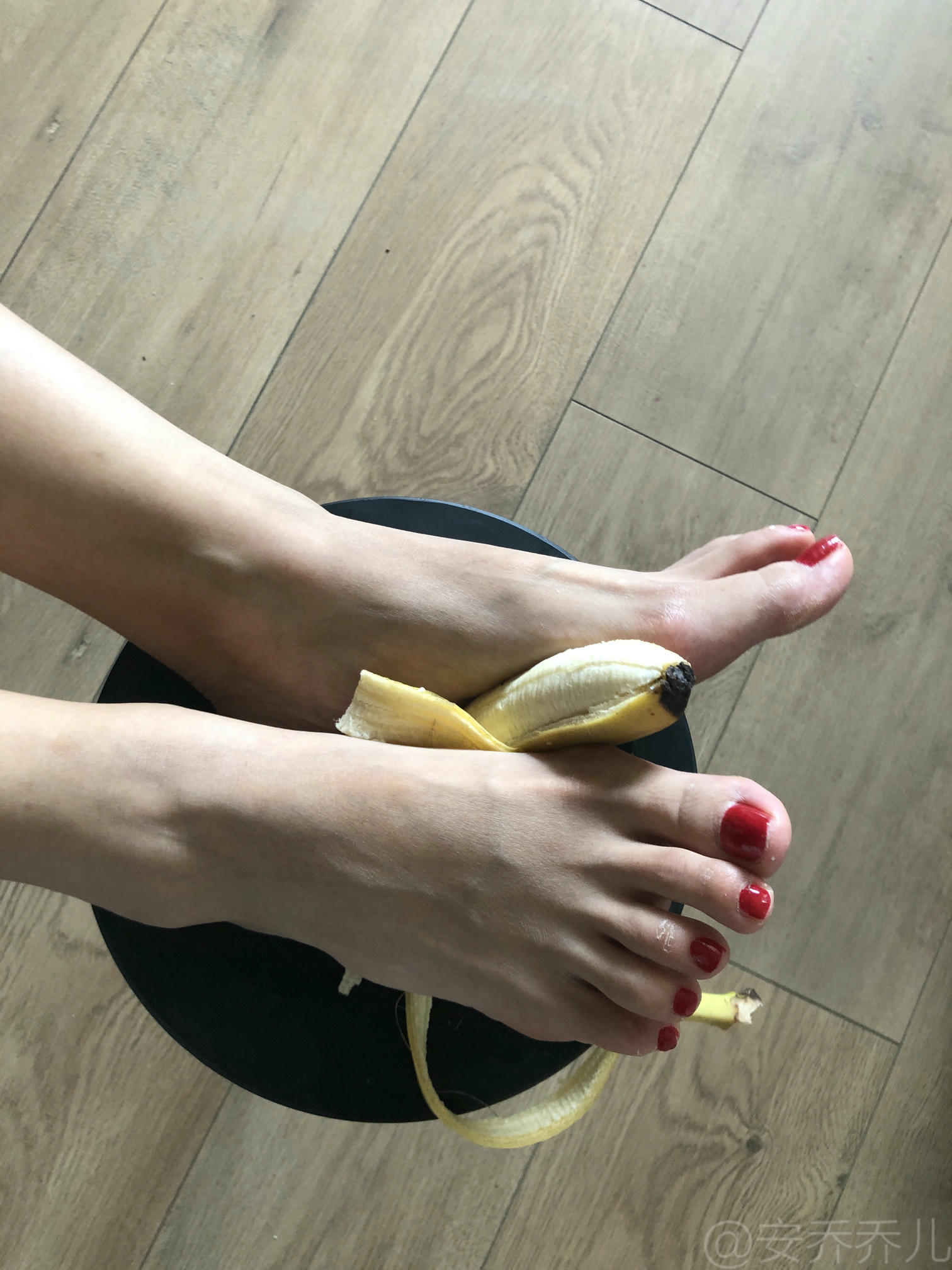 安乔乔 NO.009 踩香蕉 [134P+558M]_第4集