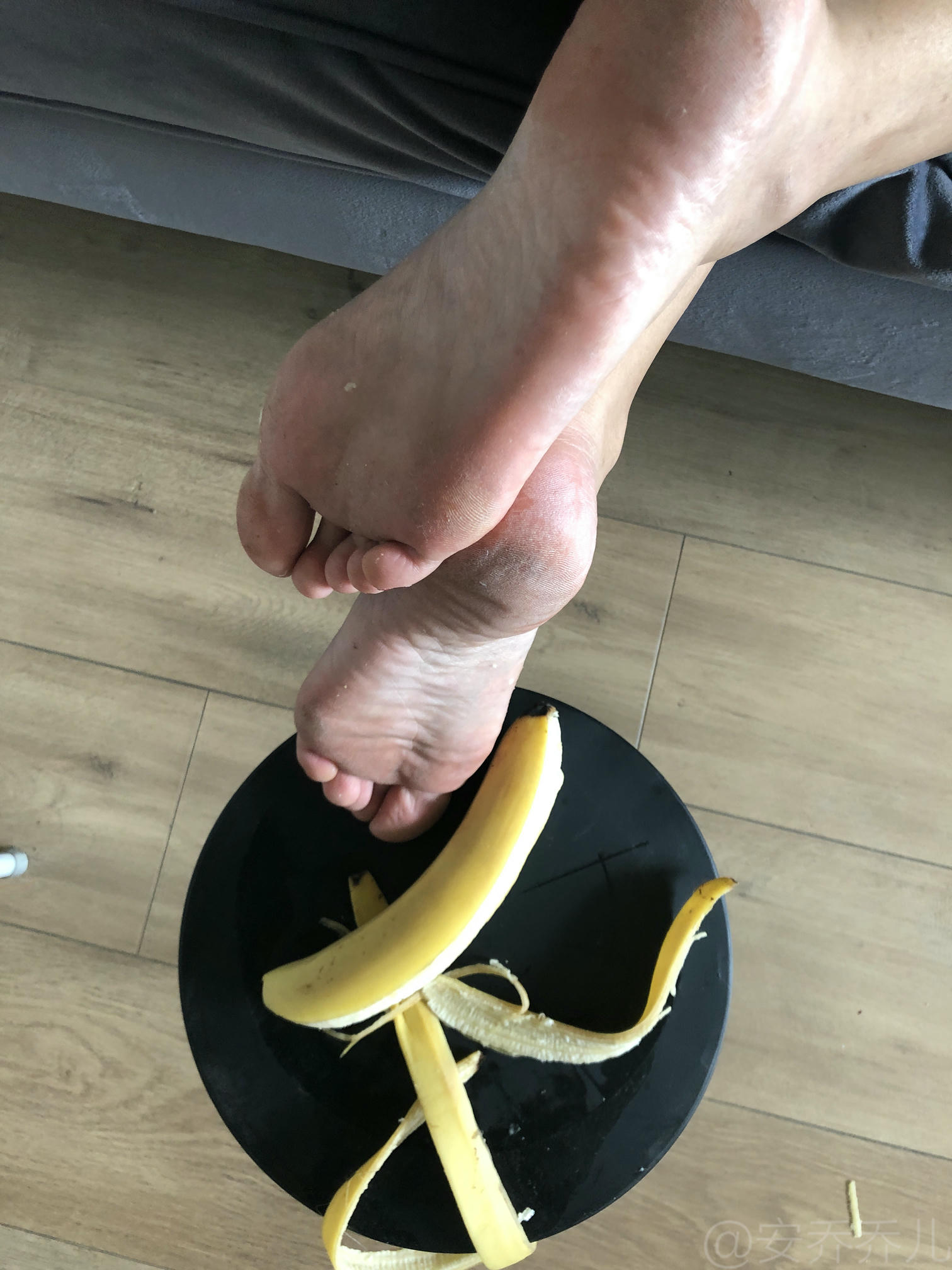 安乔乔 NO.009 踩香蕉 [134P+558M]_第4集