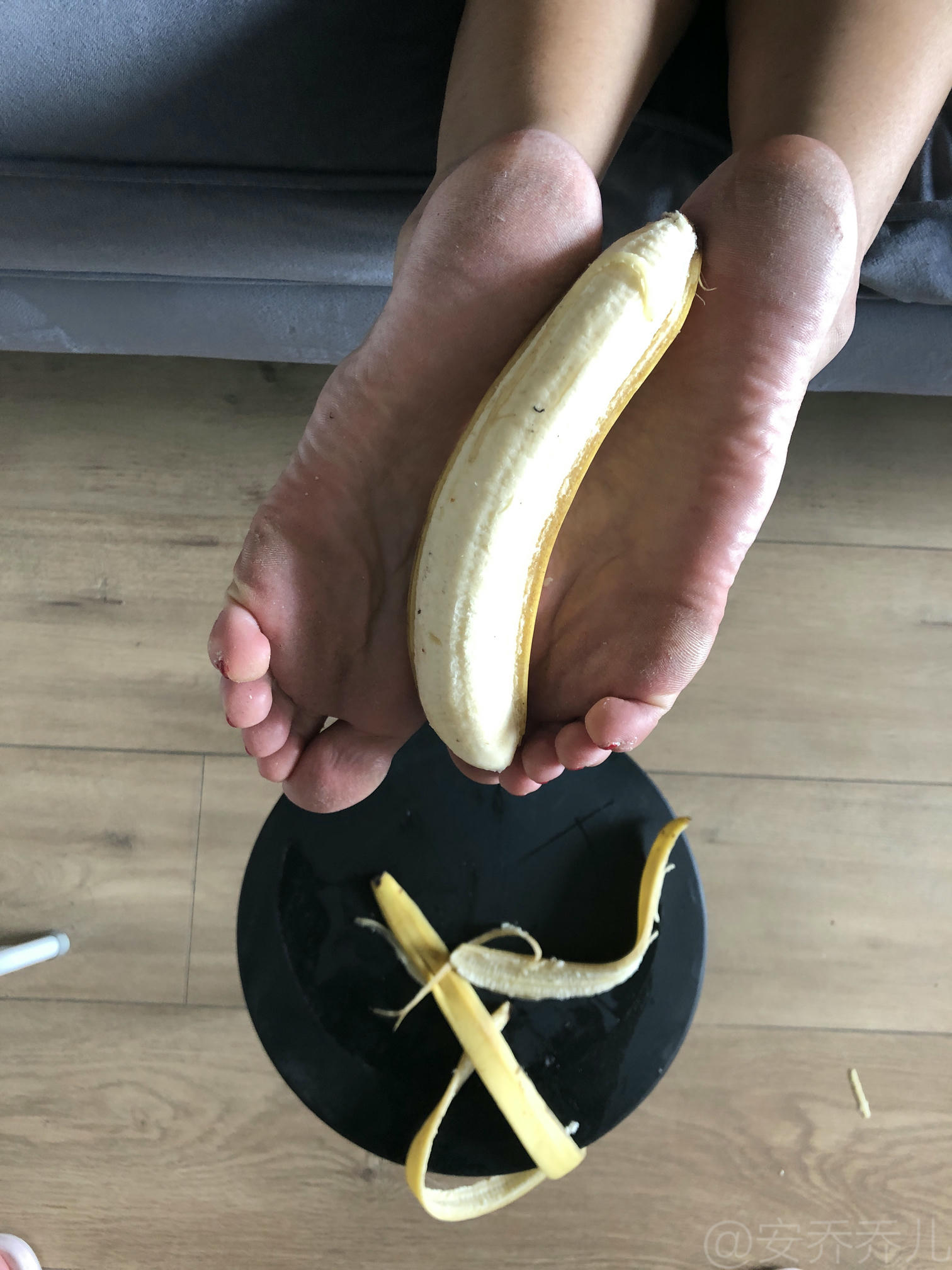 安乔乔 NO.009 踩香蕉 [134P+558M]_第4集