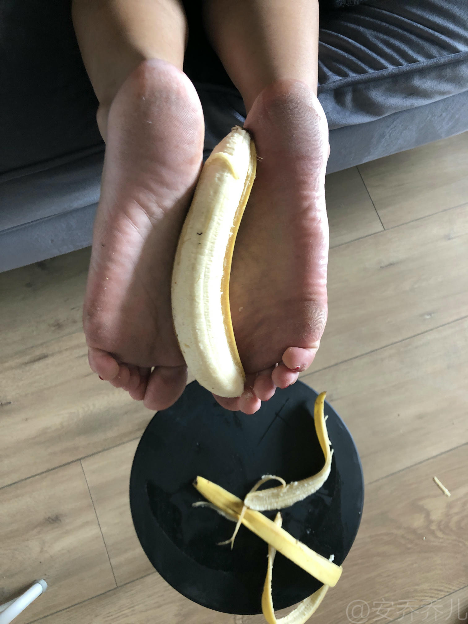 安乔乔 NO.009 踩香蕉 [134P+558M]_第4集