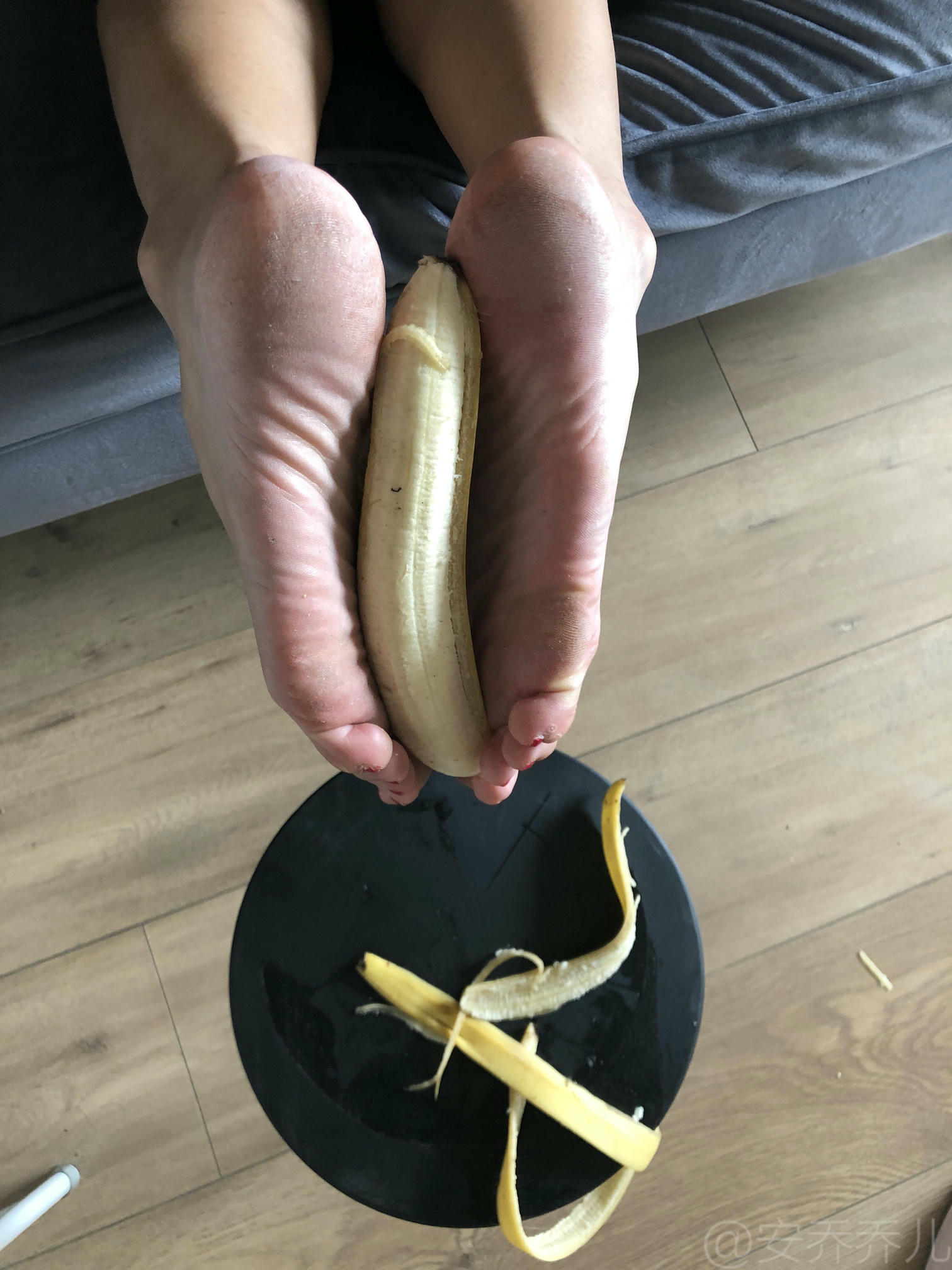 安乔乔 NO.009 踩香蕉 [134P+558M]_第4集