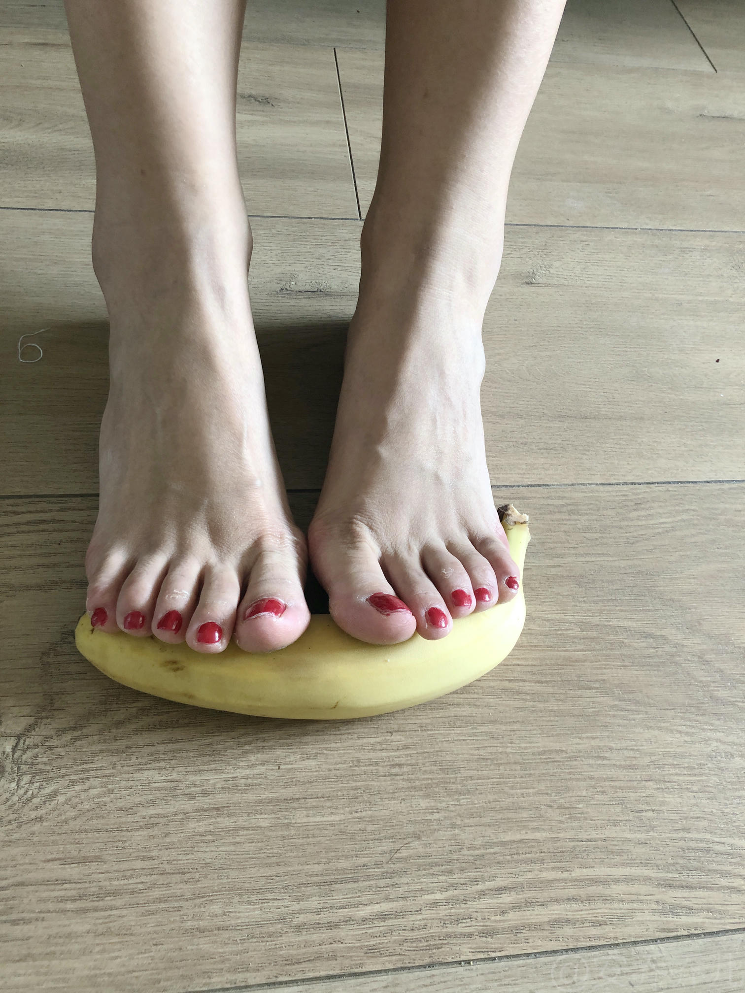 安乔乔 NO.009 踩香蕉 [134P+558M]_第1集