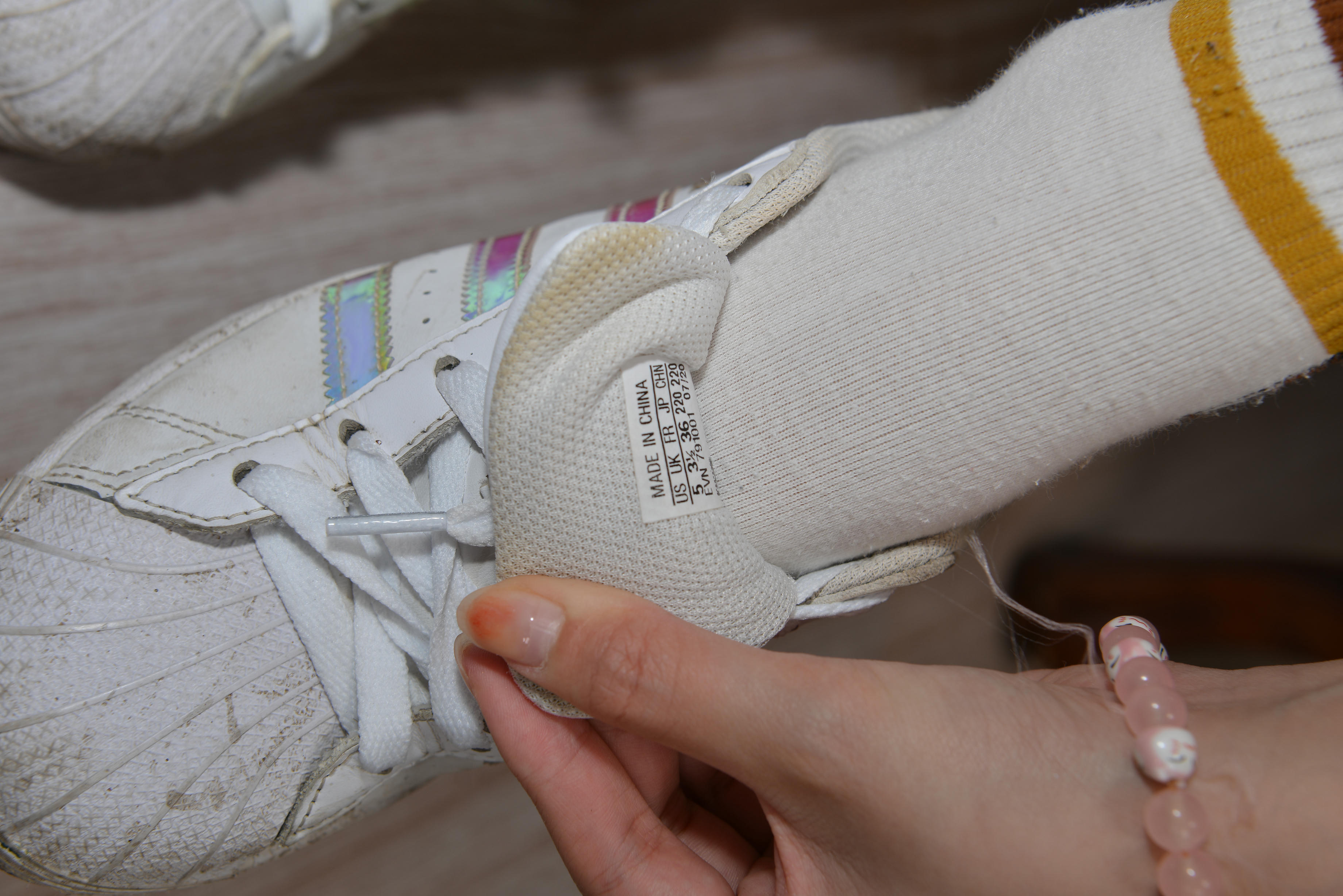 Sexy Asian Girls Feet  NO.052 可爱的小女生冰凌性感36码小脚丫棉袜 第一部[192P 2.3G]_第9集