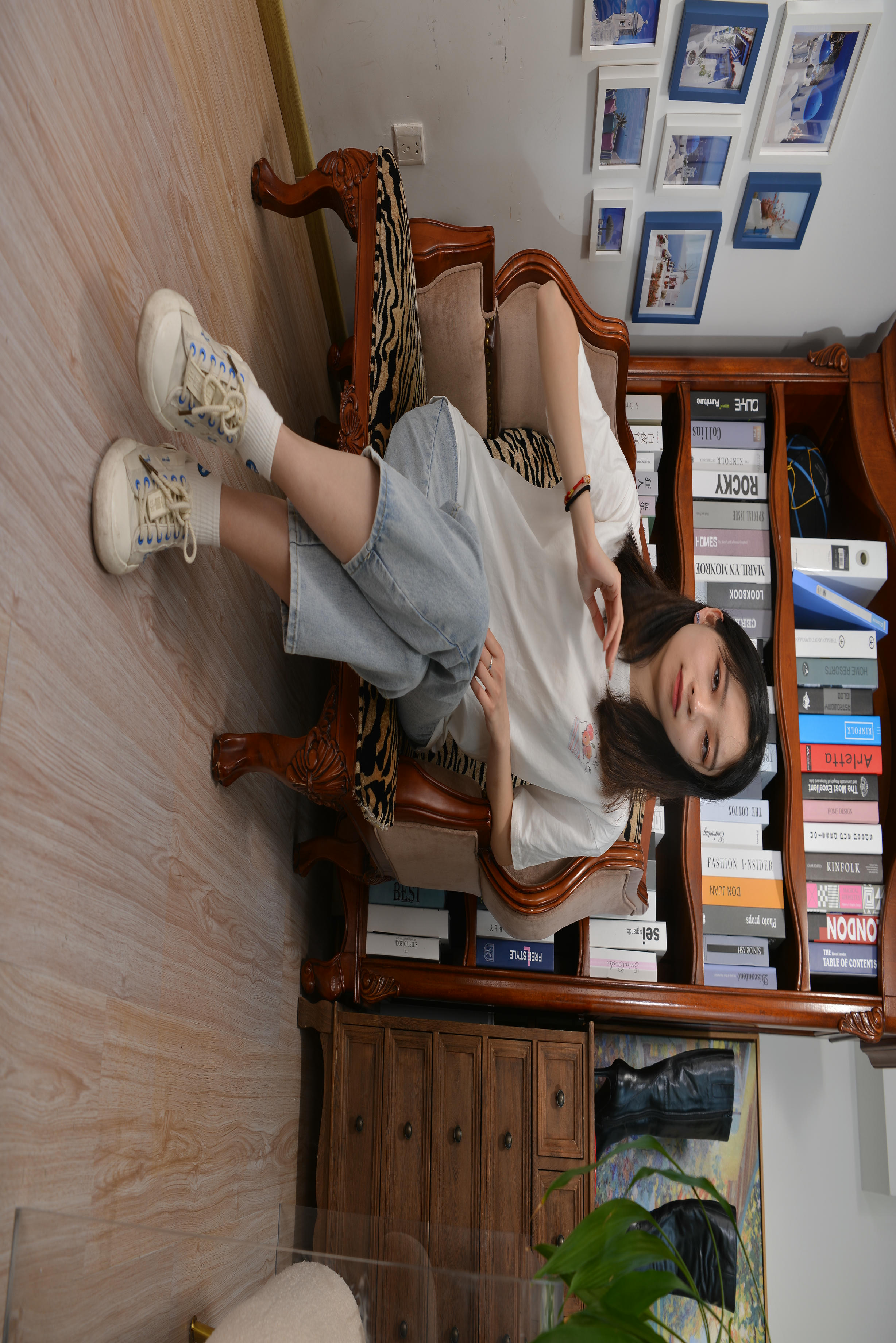 Sexy Asian Girls Feet NO.017 美女YIYI性感的40码大脚丫（牛仔裤棉袜裸足2） [122P+1583M]_第1集